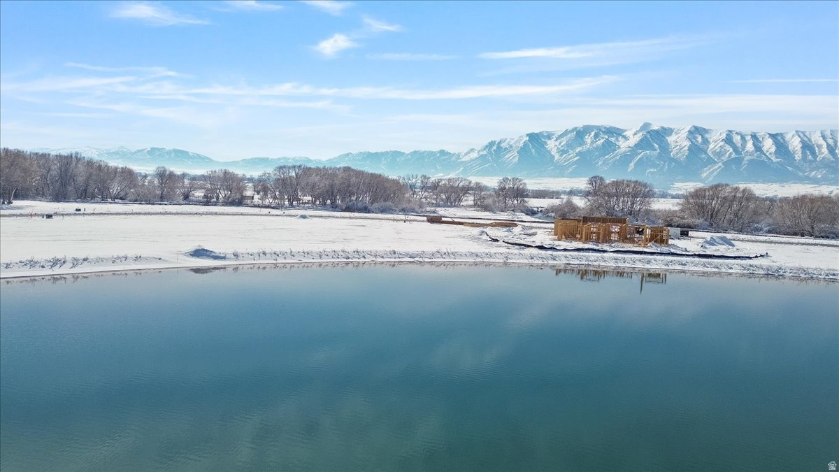 WILLOW LAKES - Land