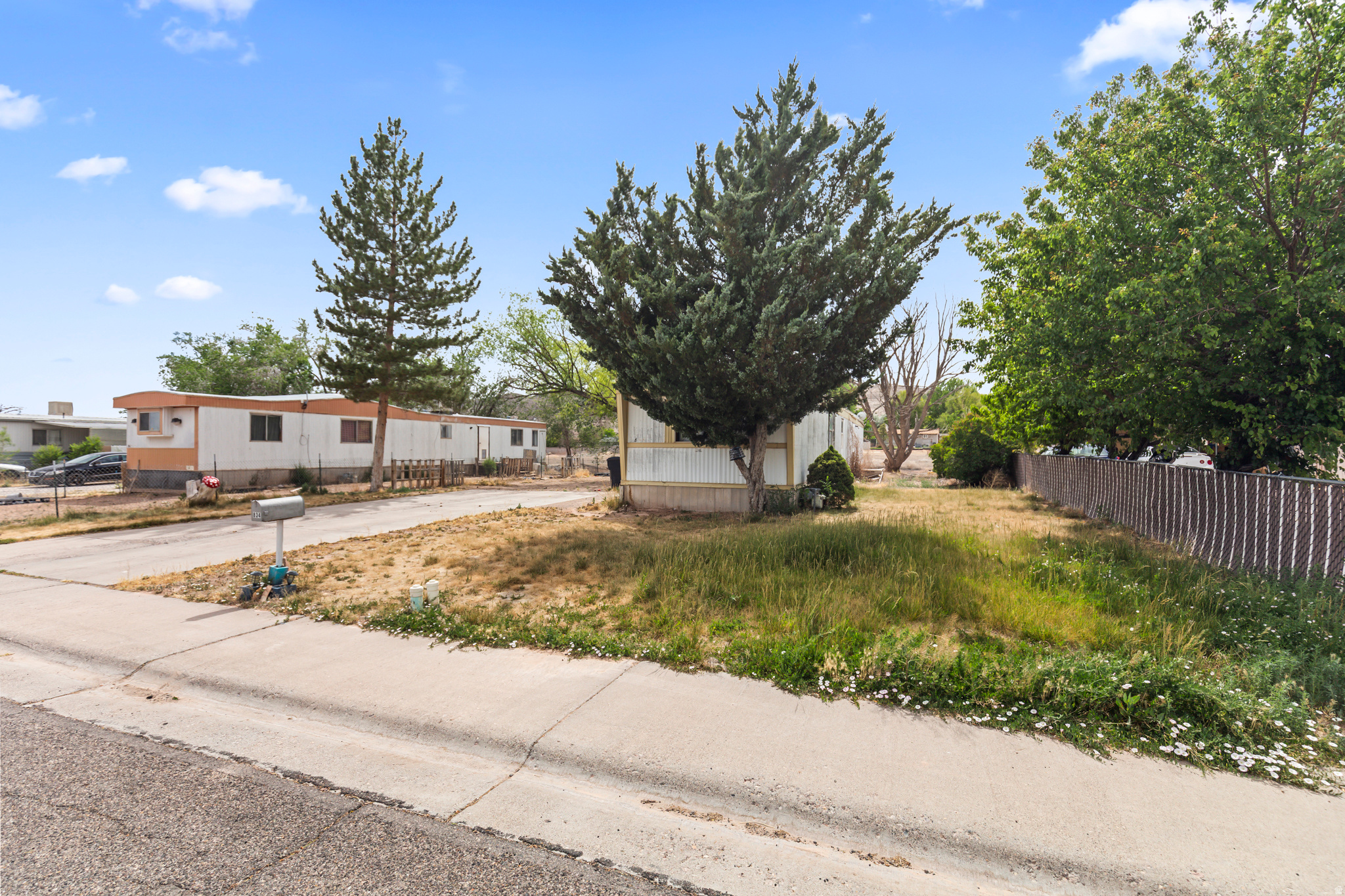 MOUNTAIN VIEW ESTATES - Residential