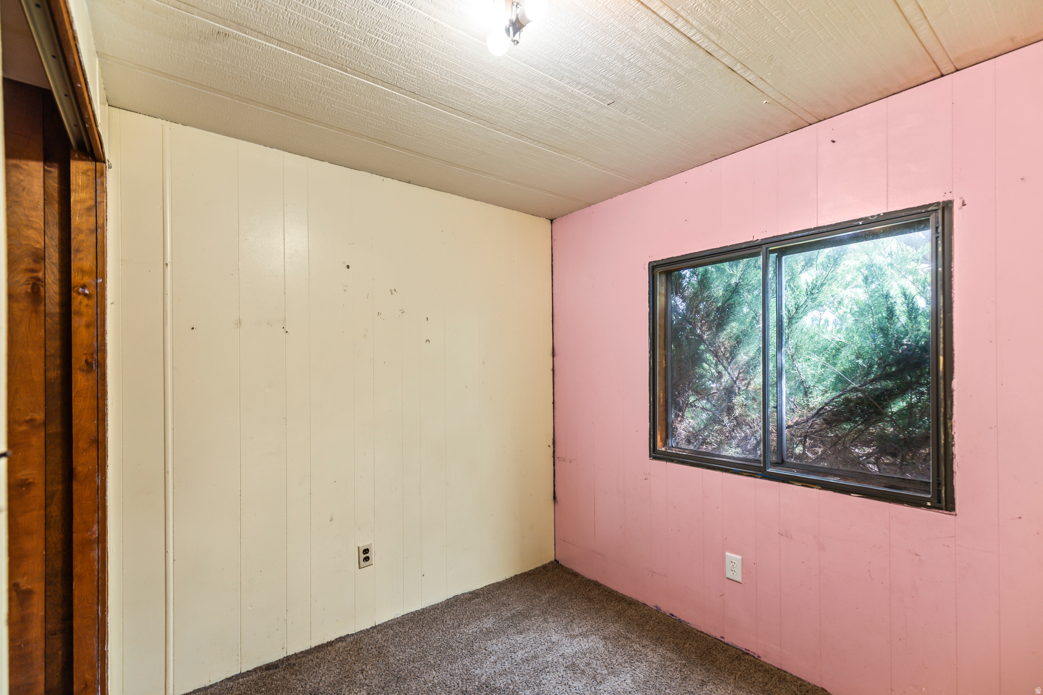 MOUNTAIN VIEW ESTATES - Residential