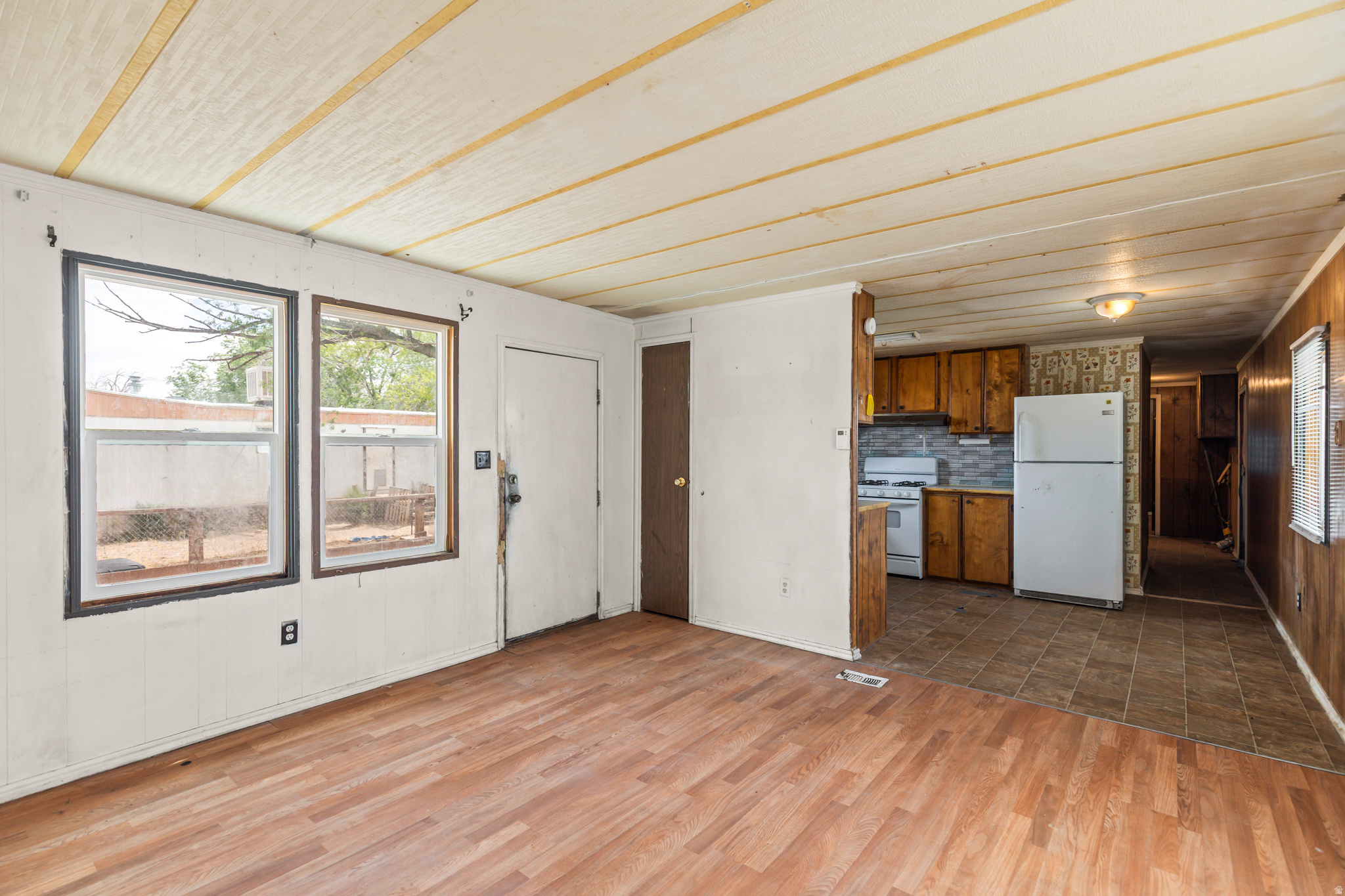 MOUNTAIN VIEW ESTATES - Residential