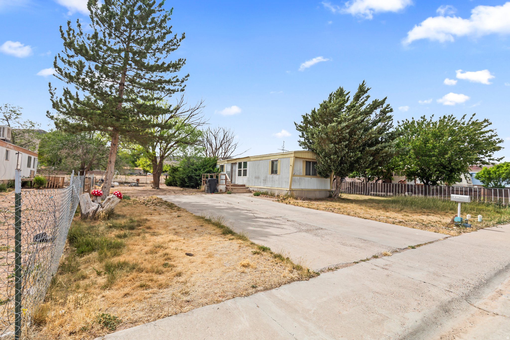 MOUNTAIN VIEW ESTATES - Residential