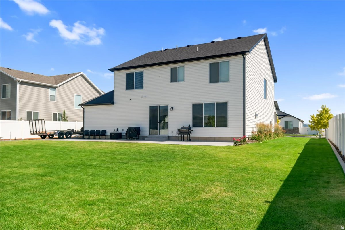 ROLLING HILLS - Residential
