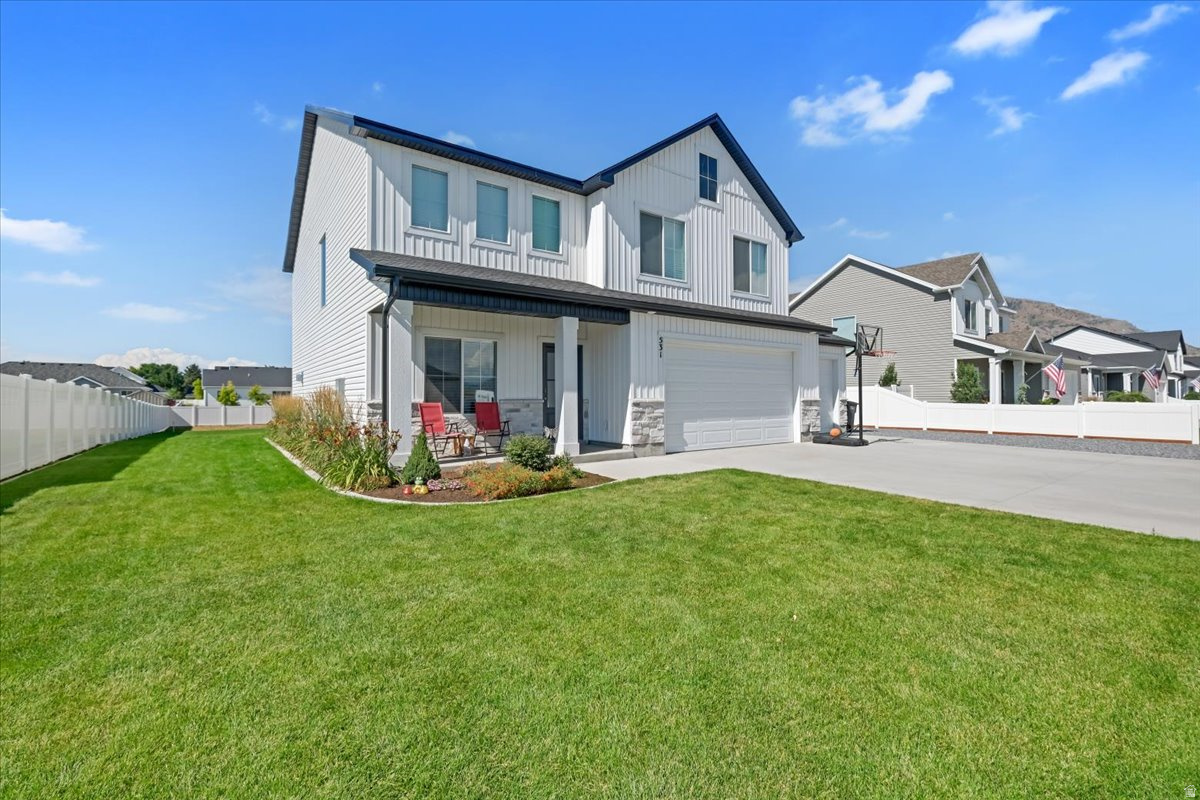 ROLLING HILLS - Residential