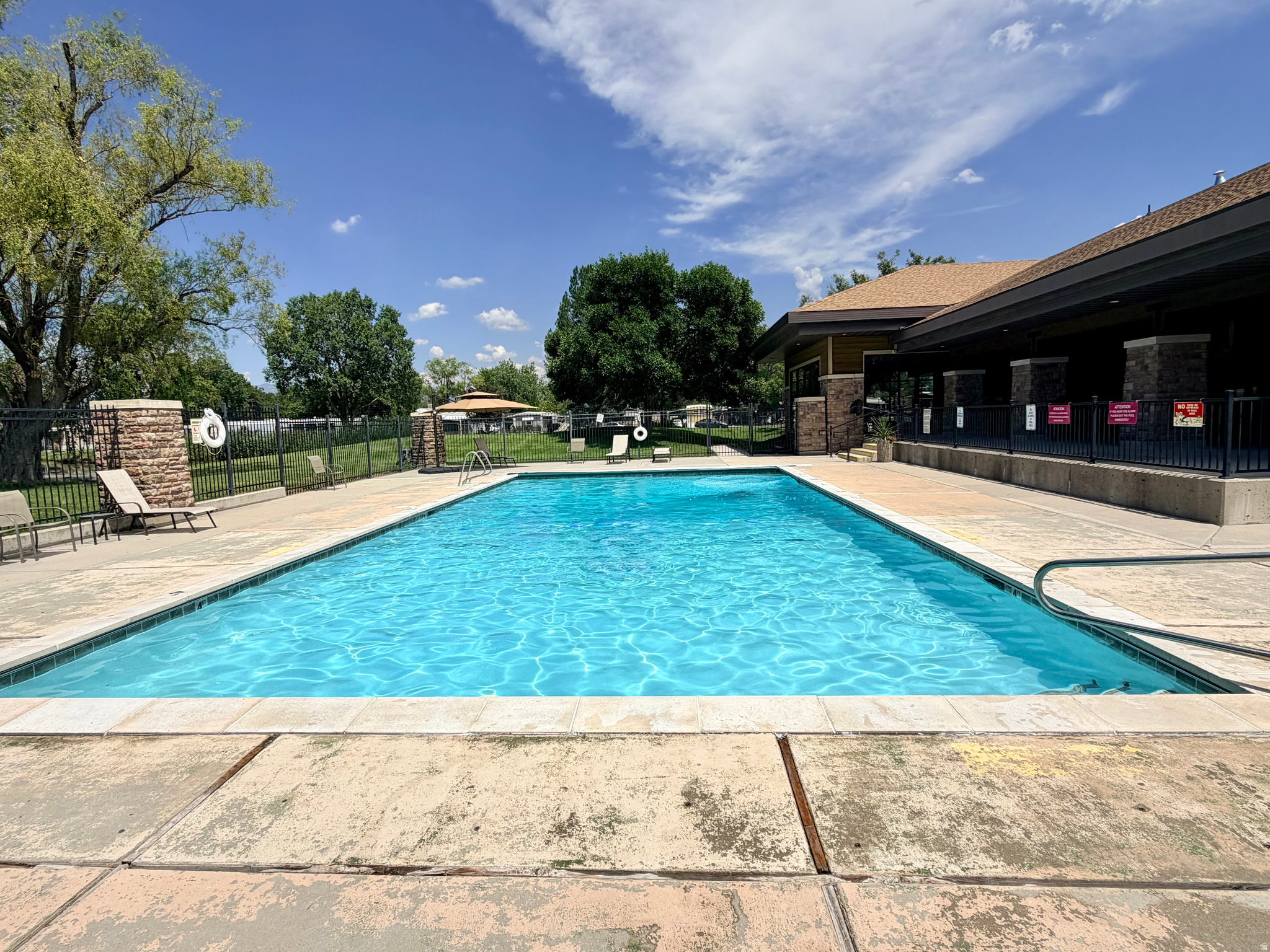MEADOWS MEADOWS - Residential