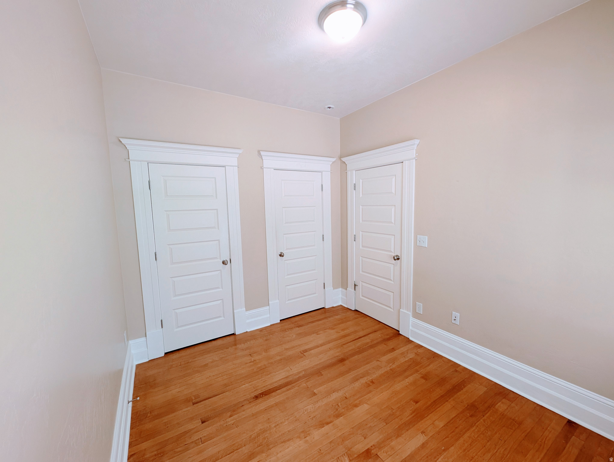 IVANHOE APARTMENTS CONDO - Residential