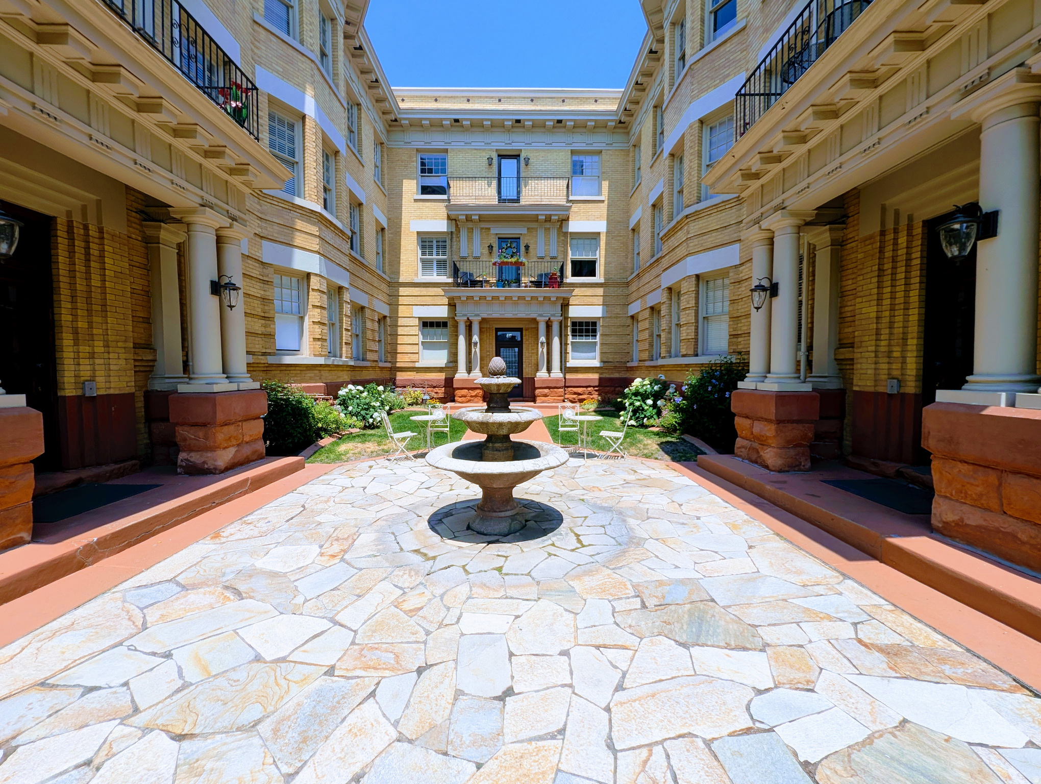 IVANHOE APARTMENTS CONDO - Residential