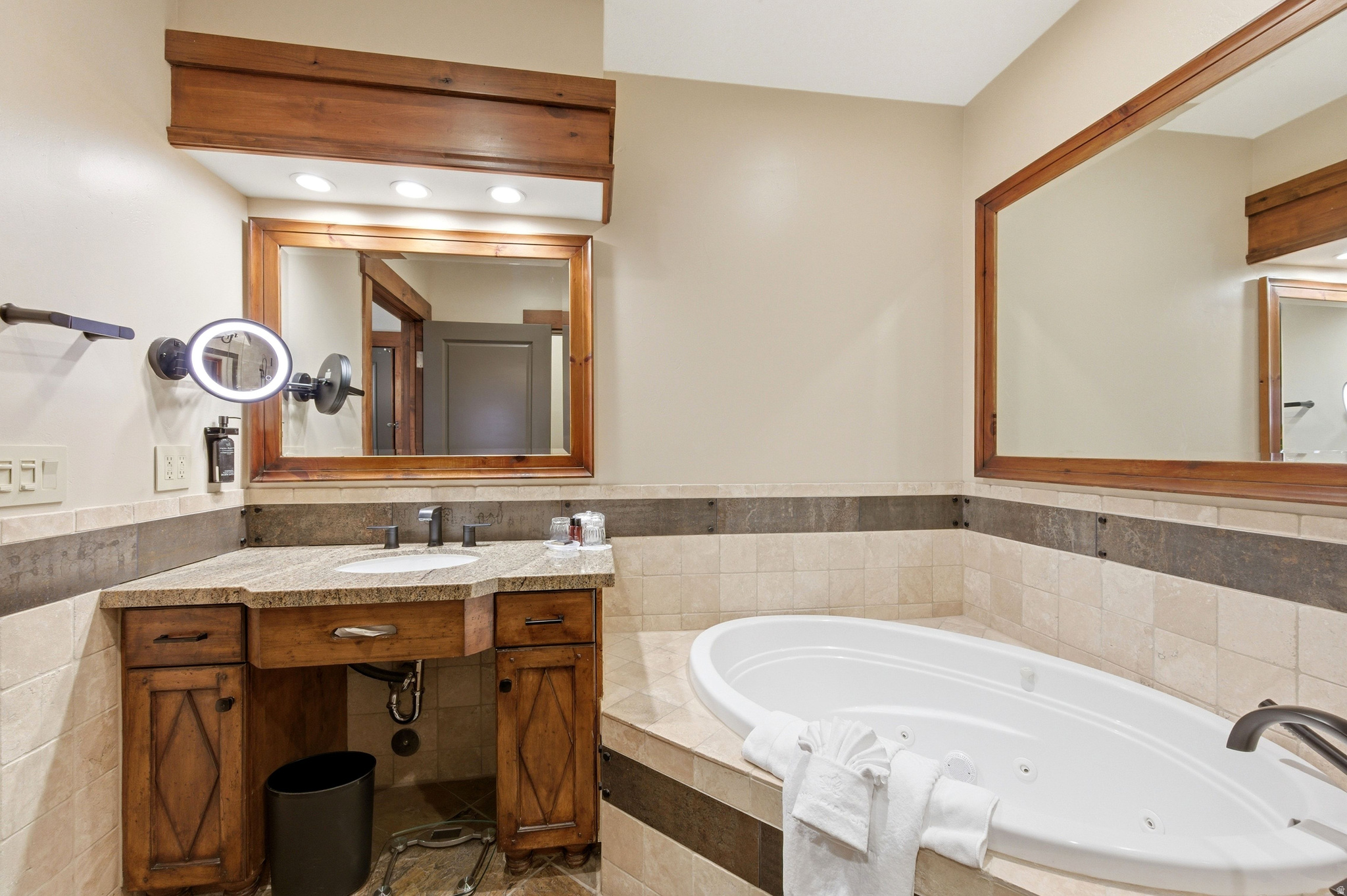 HOTEL PARK CITY - Residential
