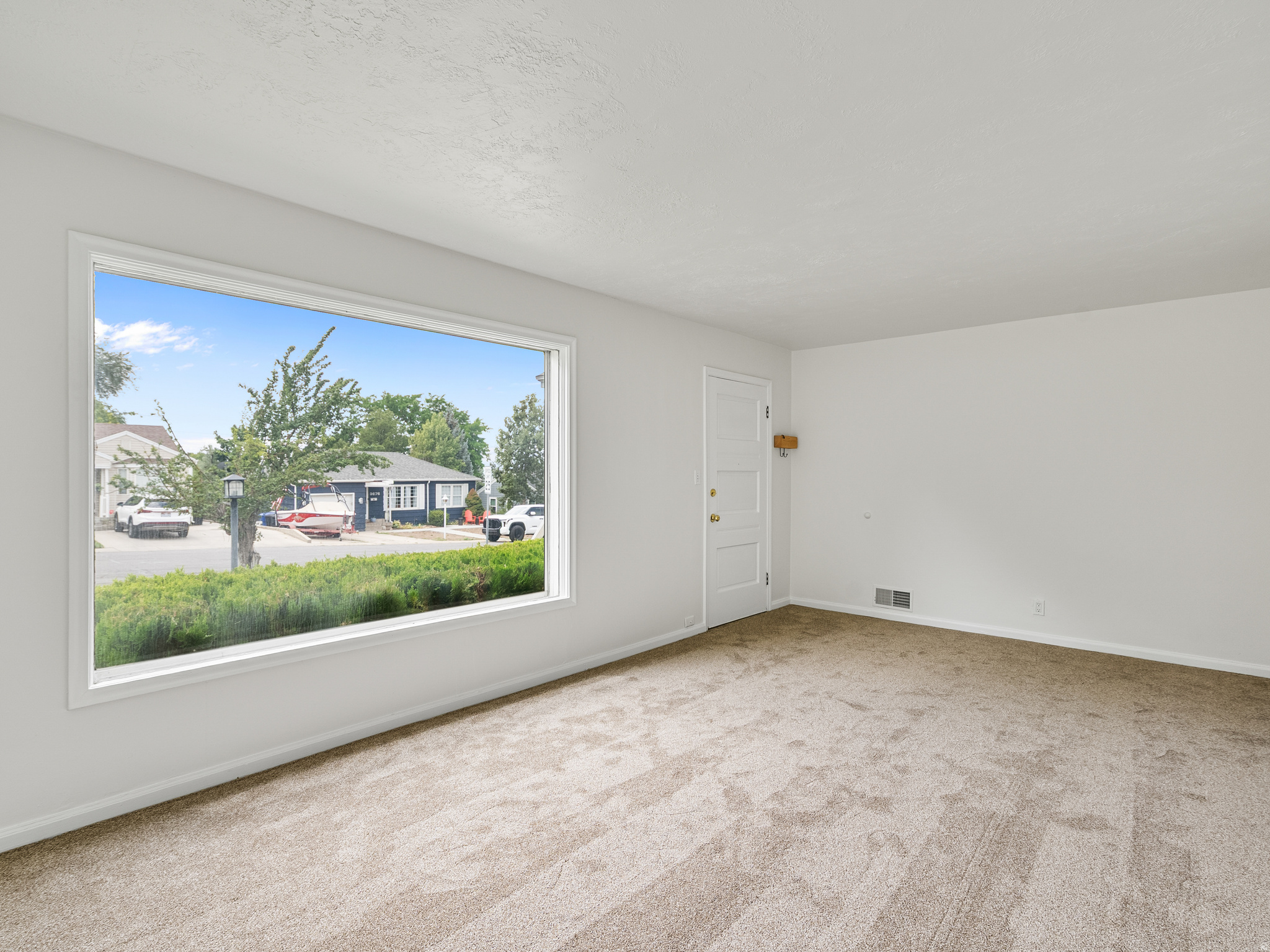 NORTH - Residential