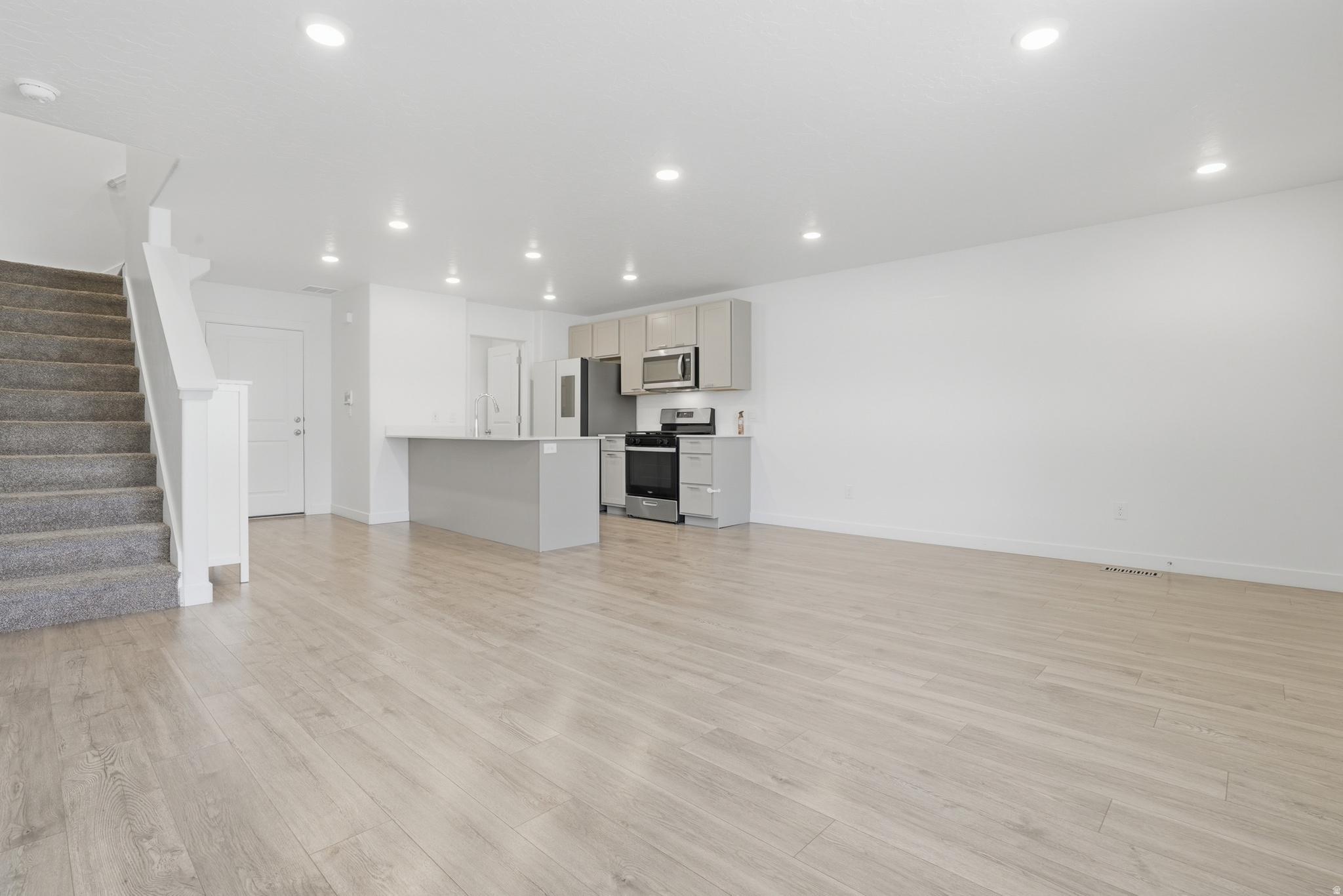 NORTHSHORE - Residential Lease