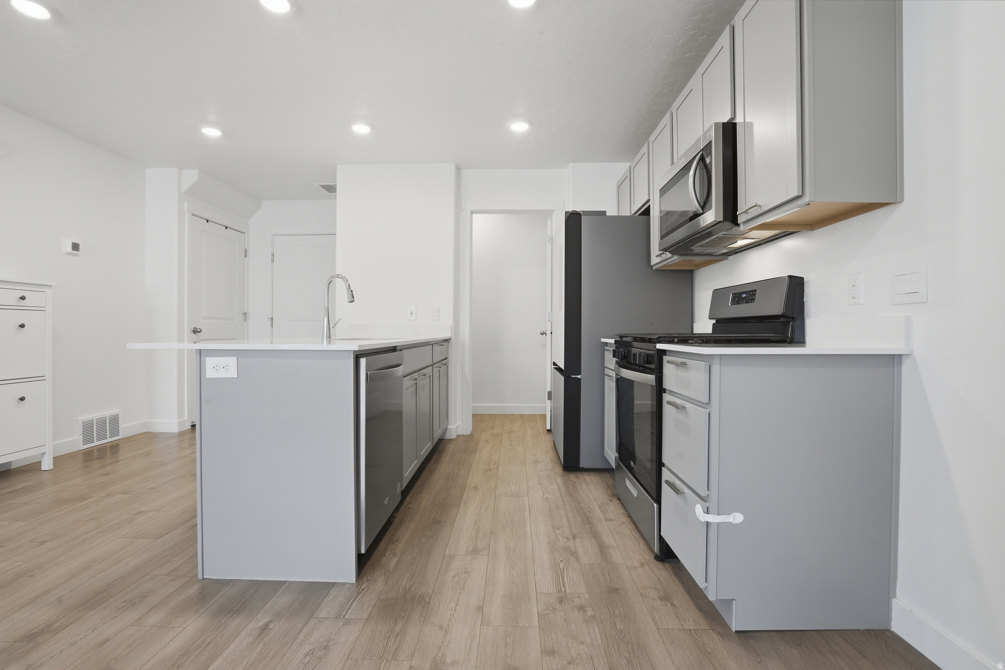 NORTHSHORE - Residential Lease