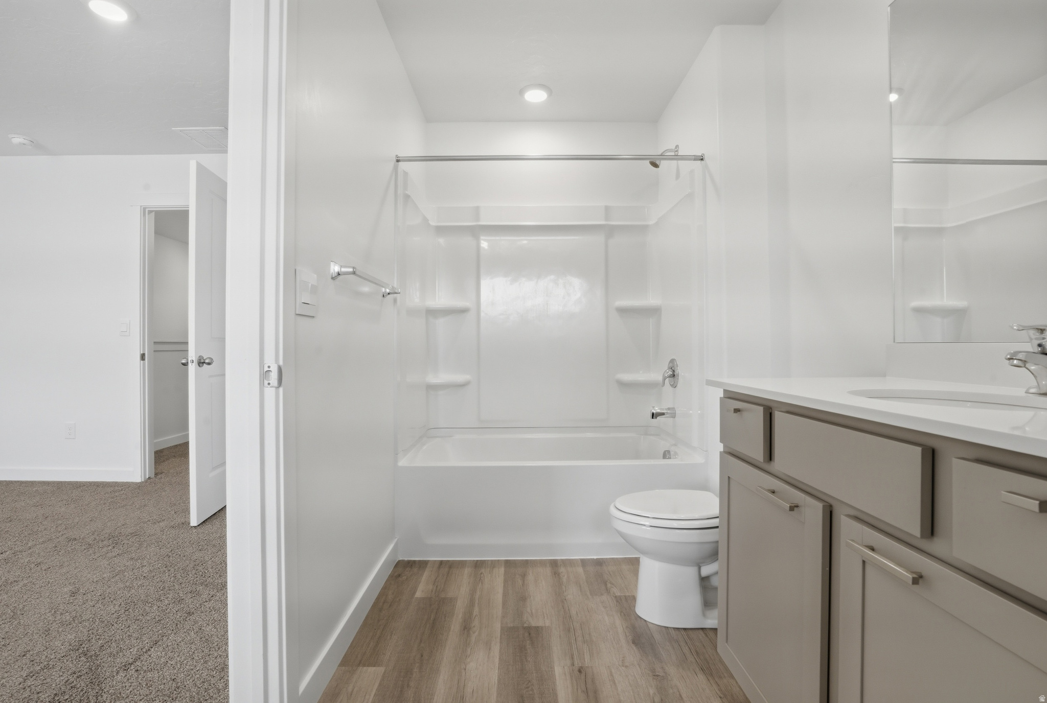 NORTHSHORE - Residential Lease