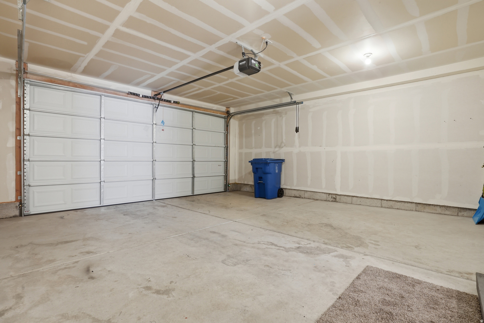 NORTHSHORE - Residential Lease