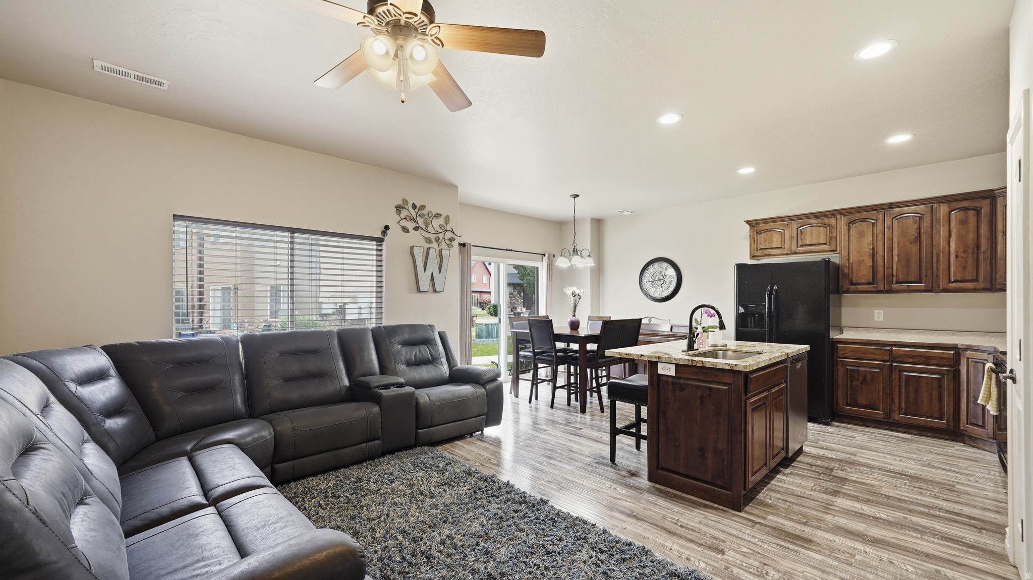 PG VILLAS - Residential