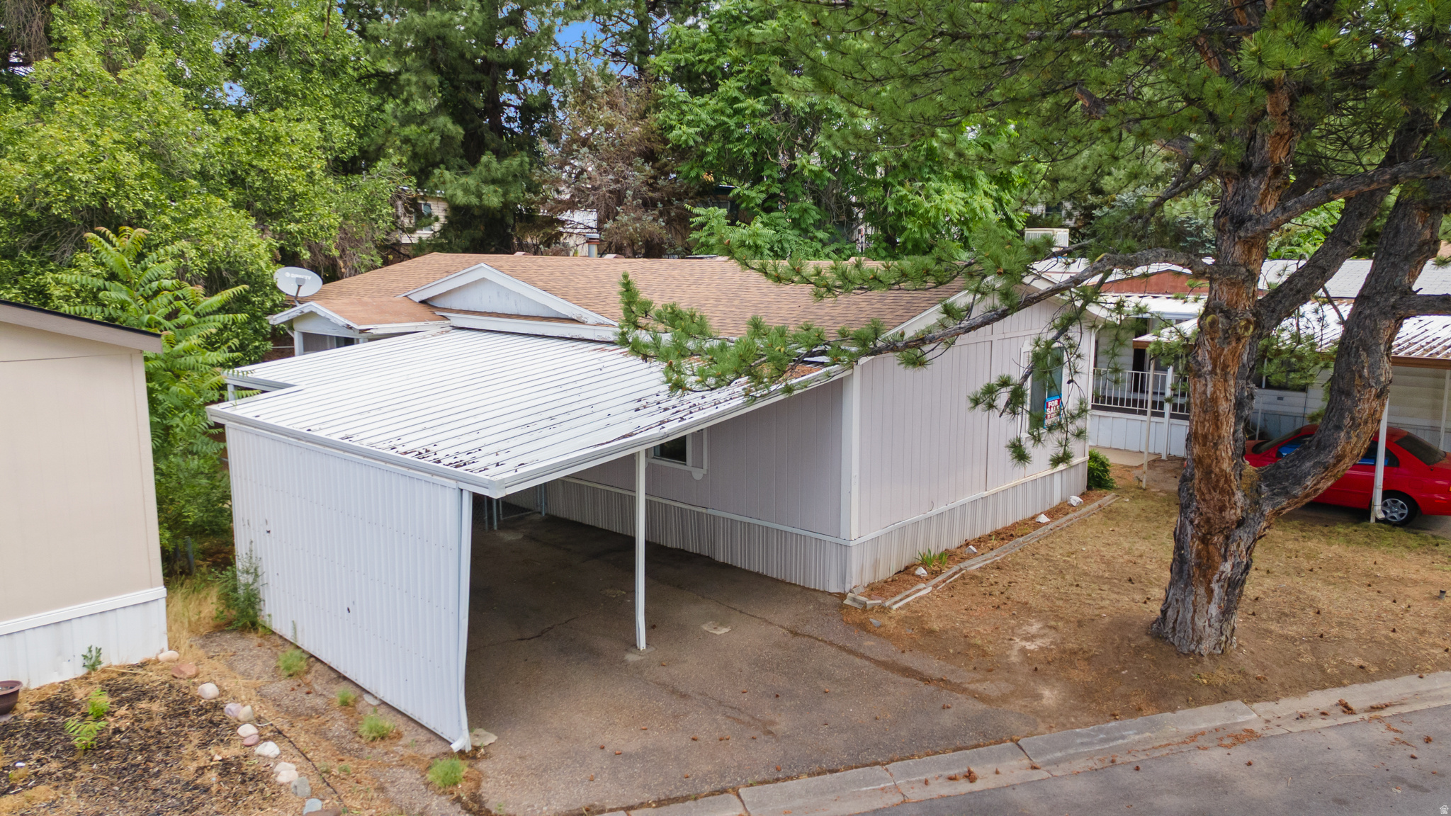 RIDGEWOOD ESTATES - Residential