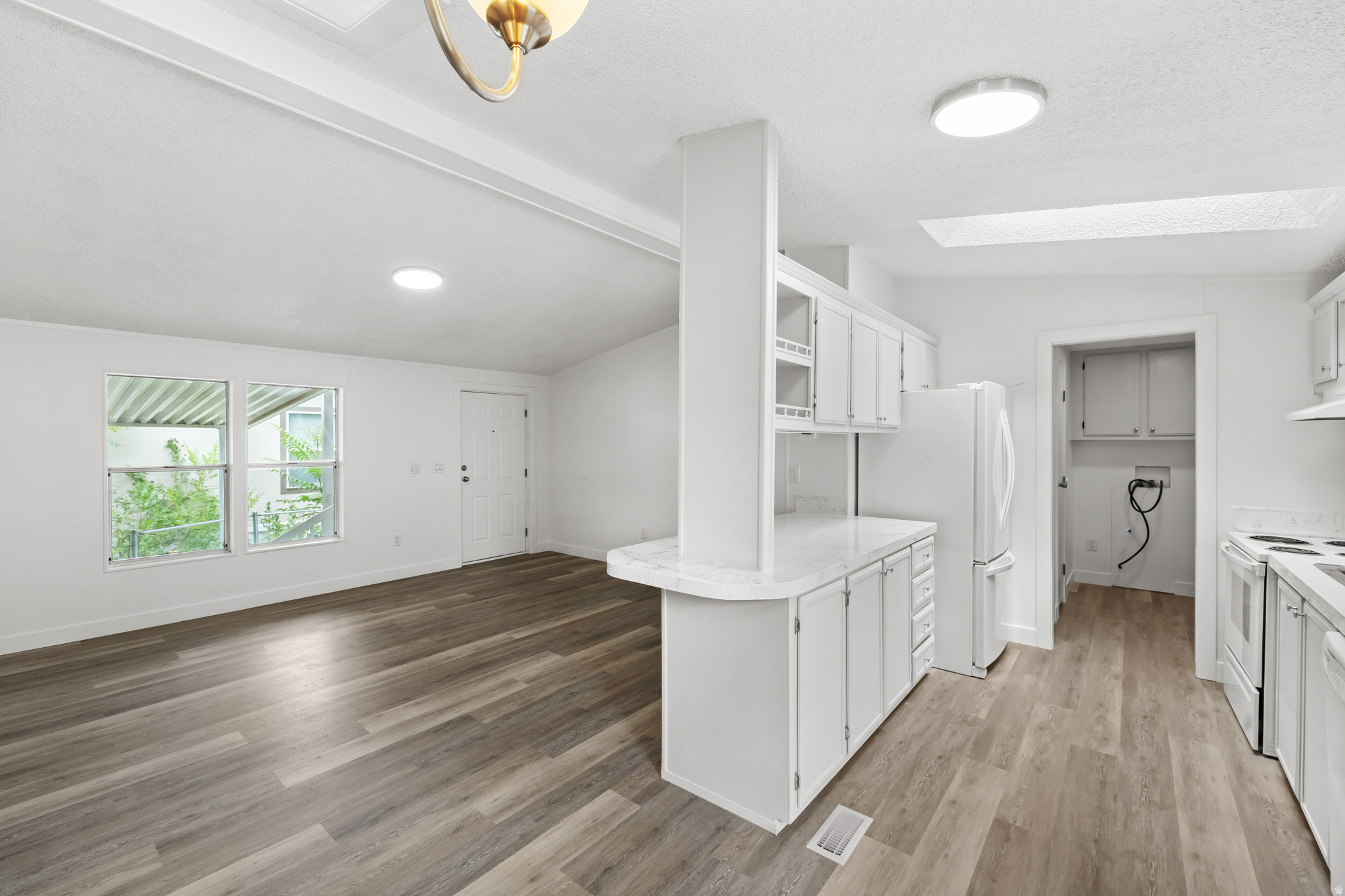 RIDGEWOOD ESTATES - Residential