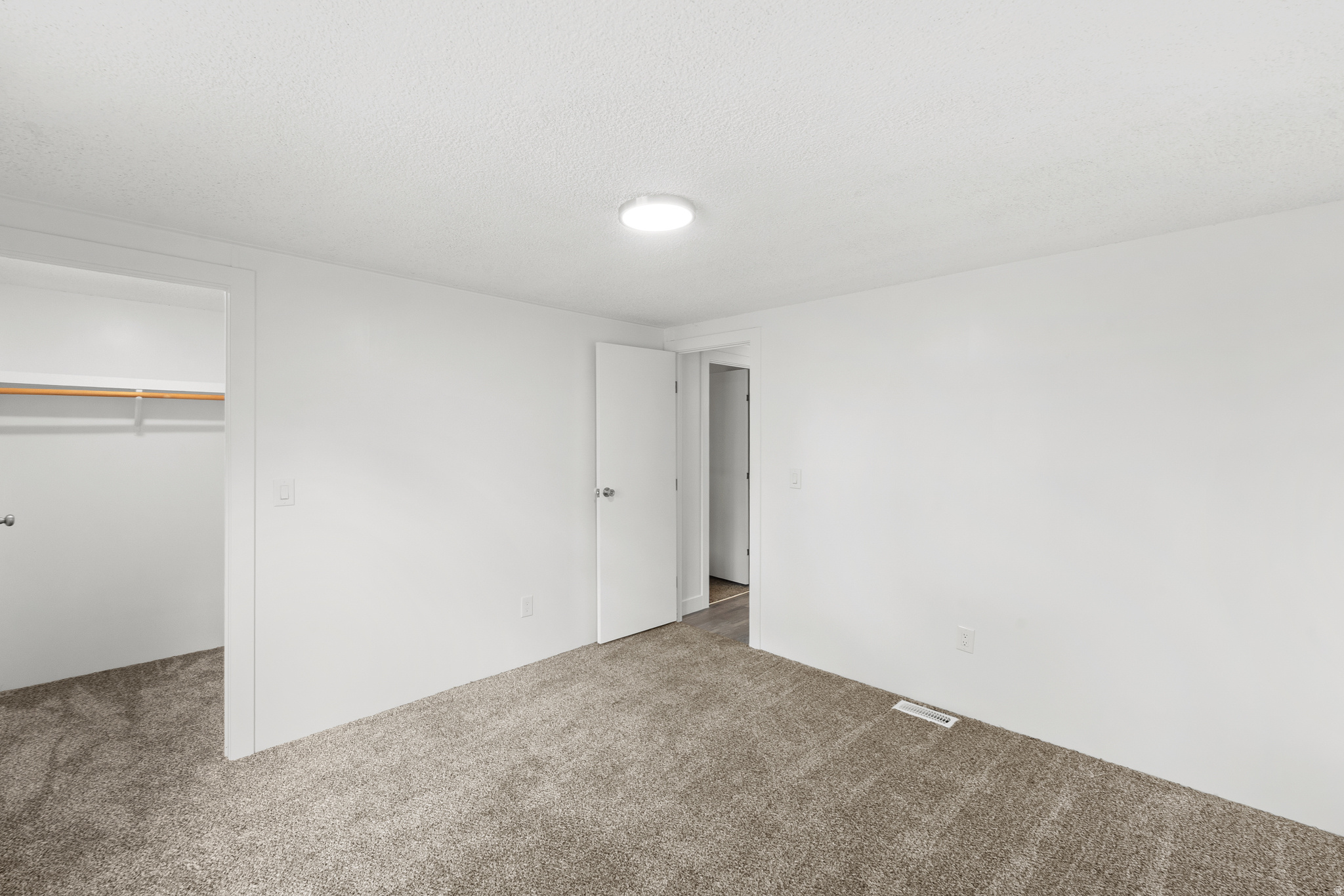 RIDGEWOOD ESTATES - Residential