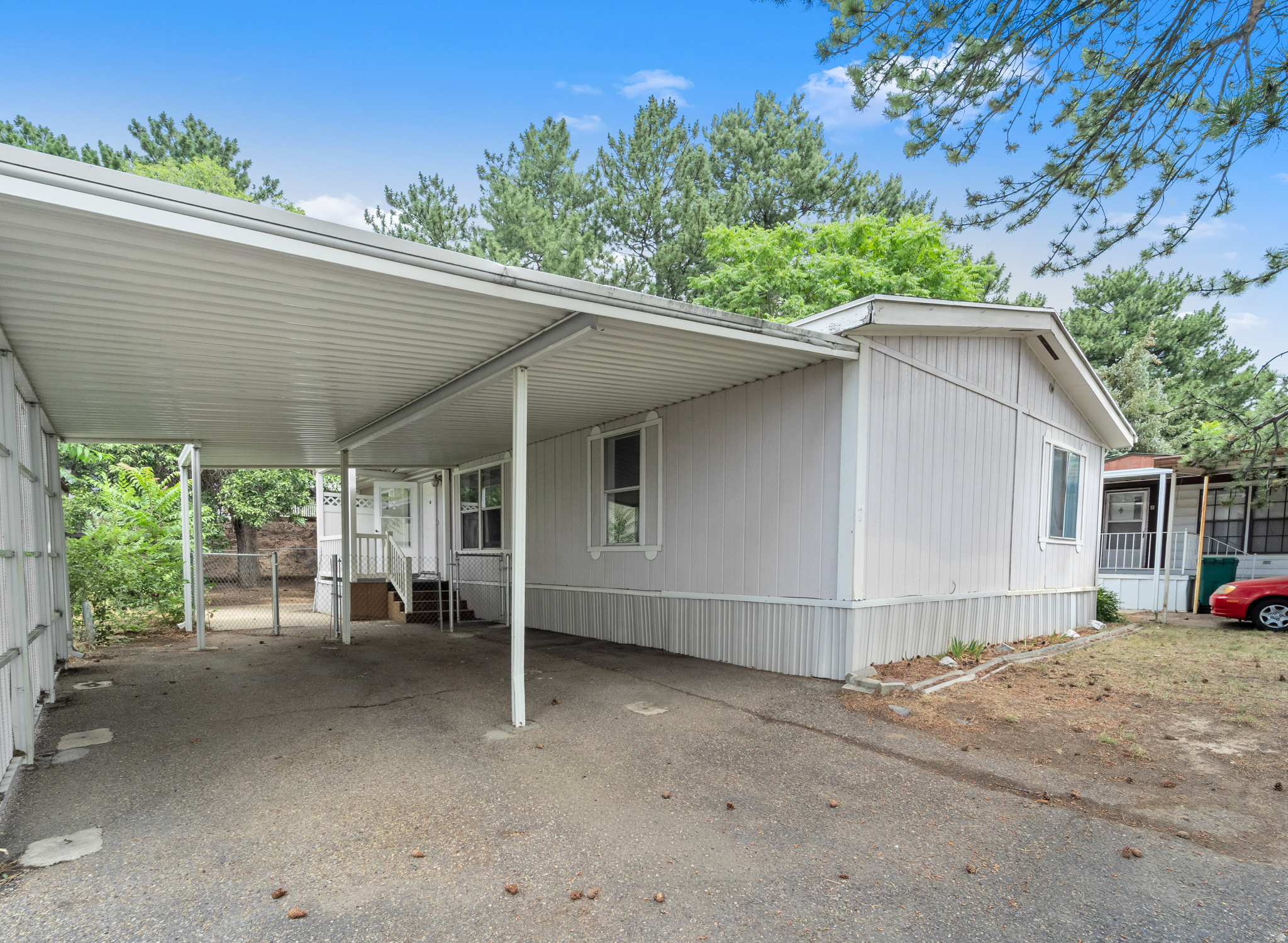 Just remodeled! 3 bed, 2 bath home (~1,152 sq ft) built in 1991 in Ridgewood Estates. Functional open layout with spacious living area and private primary suite. Move-in ready with great natural light and storage. Close to shopping, dining, and major roads. Buyer must be park approved; lot rent  $1,025/mo. Financing options available based on approval.