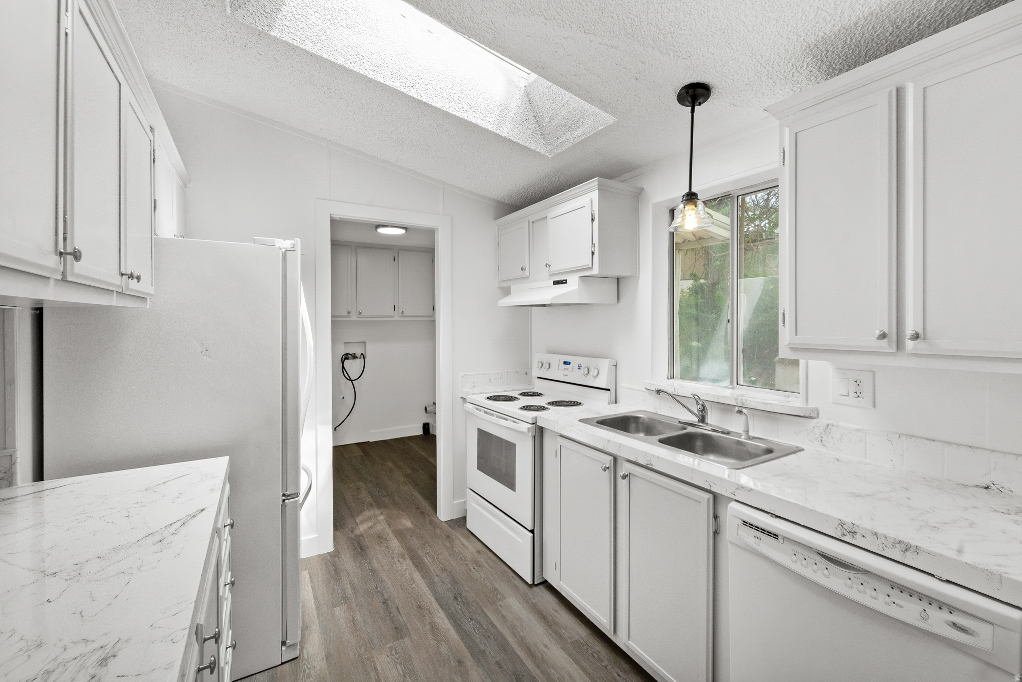 RIDGEWOOD ESTATES - Residential