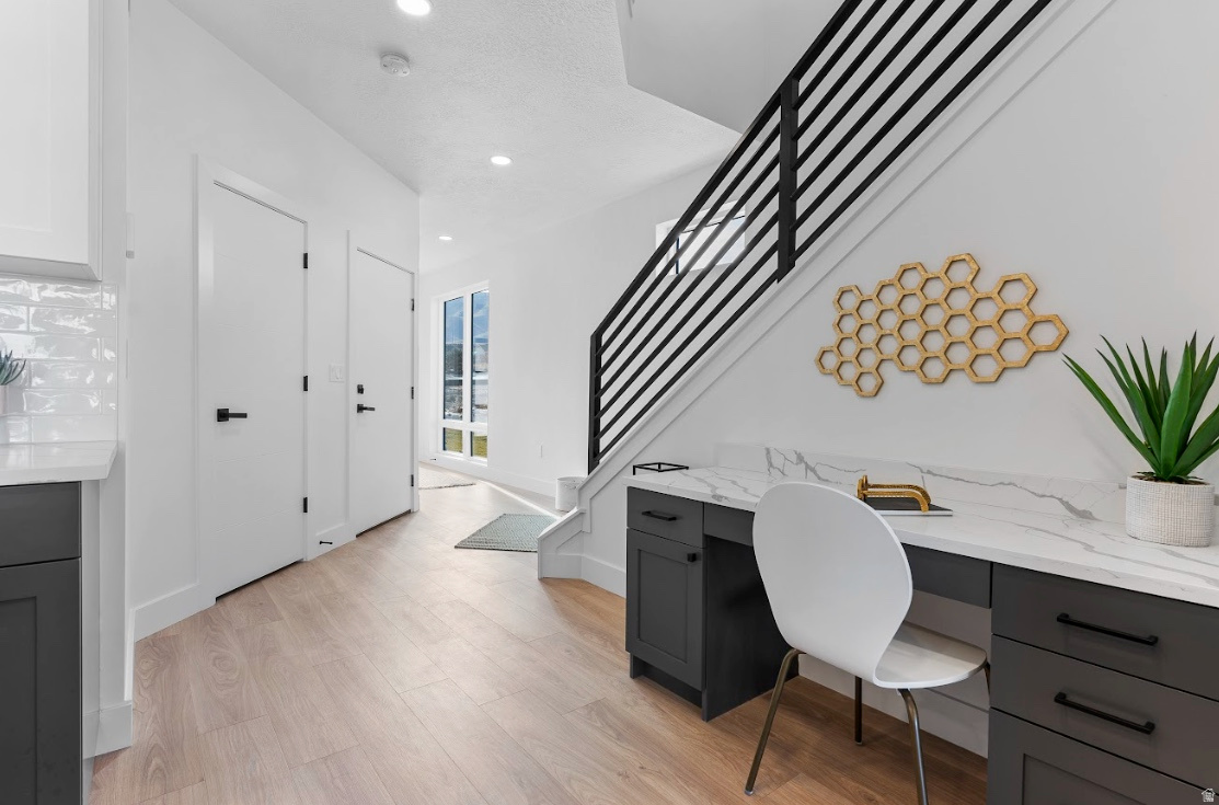FAIRWAYS TOWNHOMES - Residential