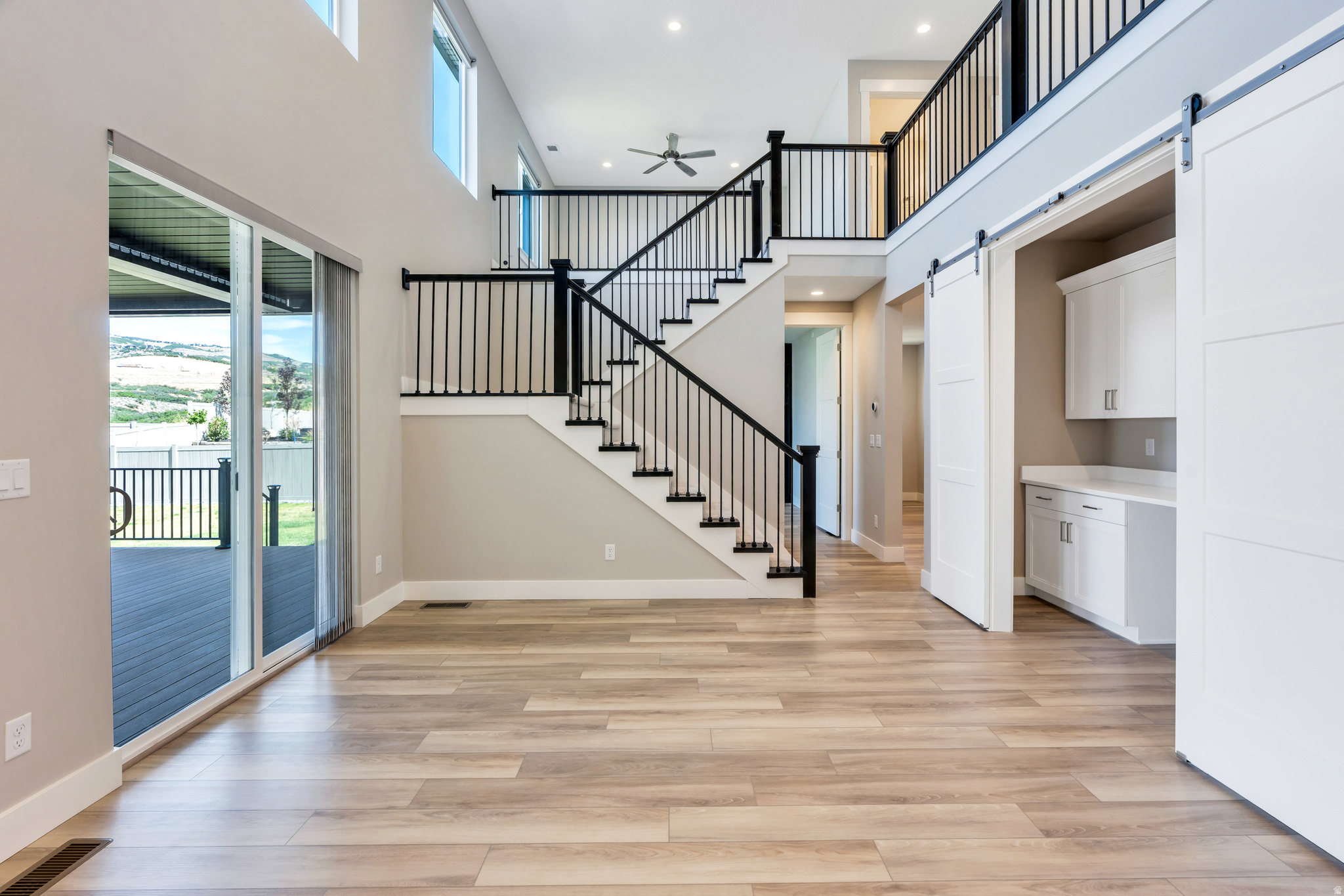 BEACON HILL - Residential