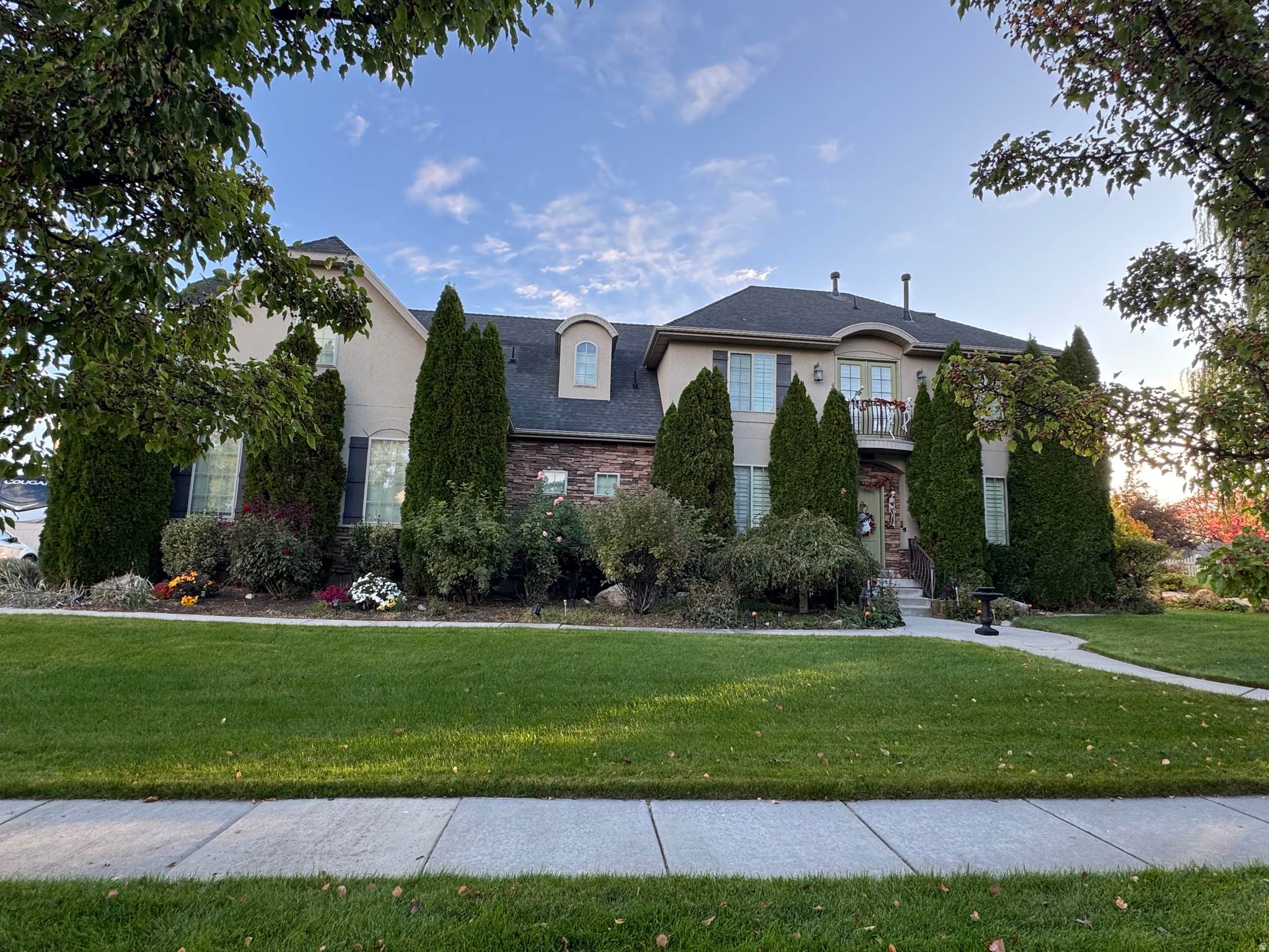 SUNSET FARMS - Residential