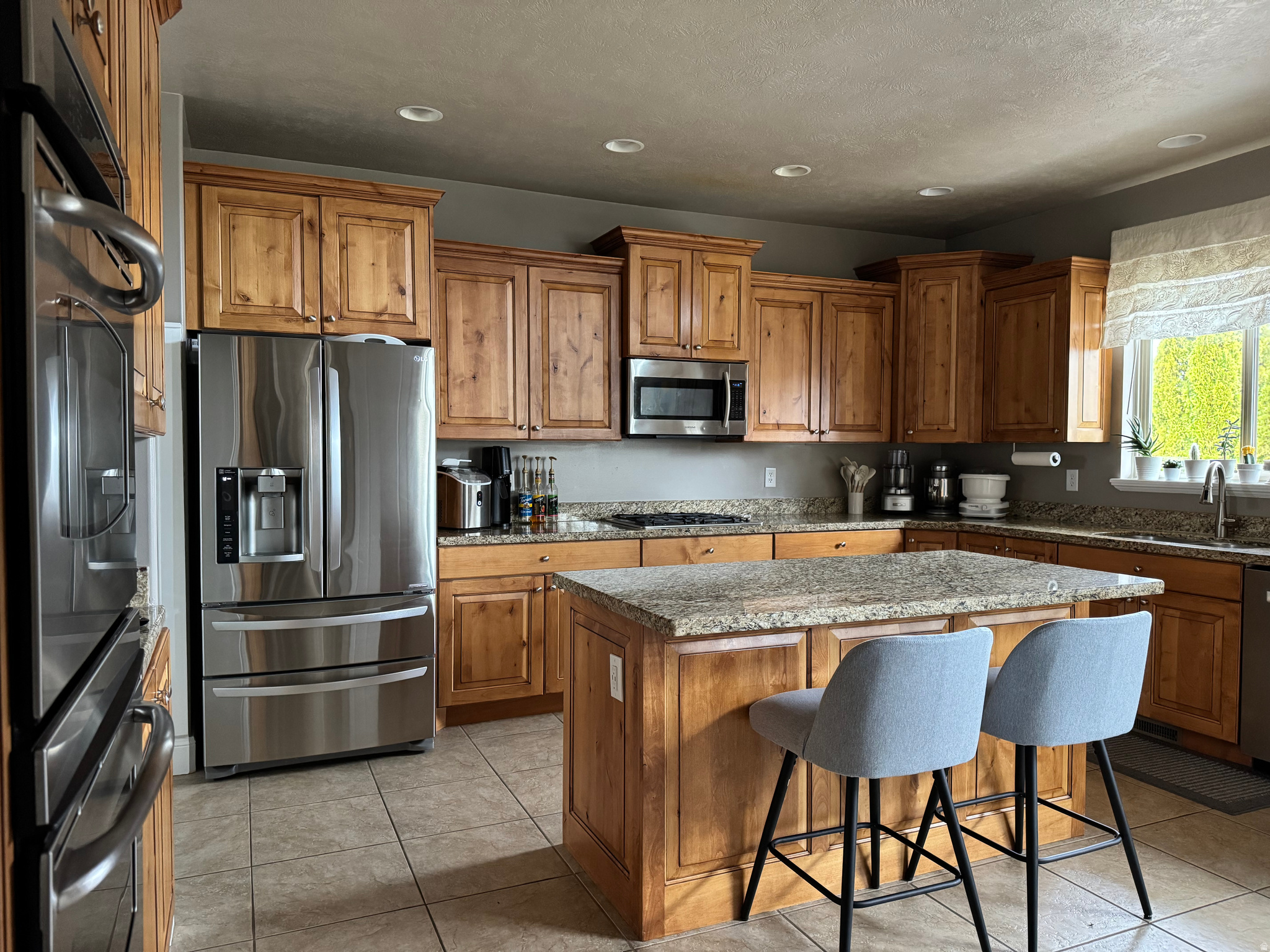 SUNSET FARMS - Residential