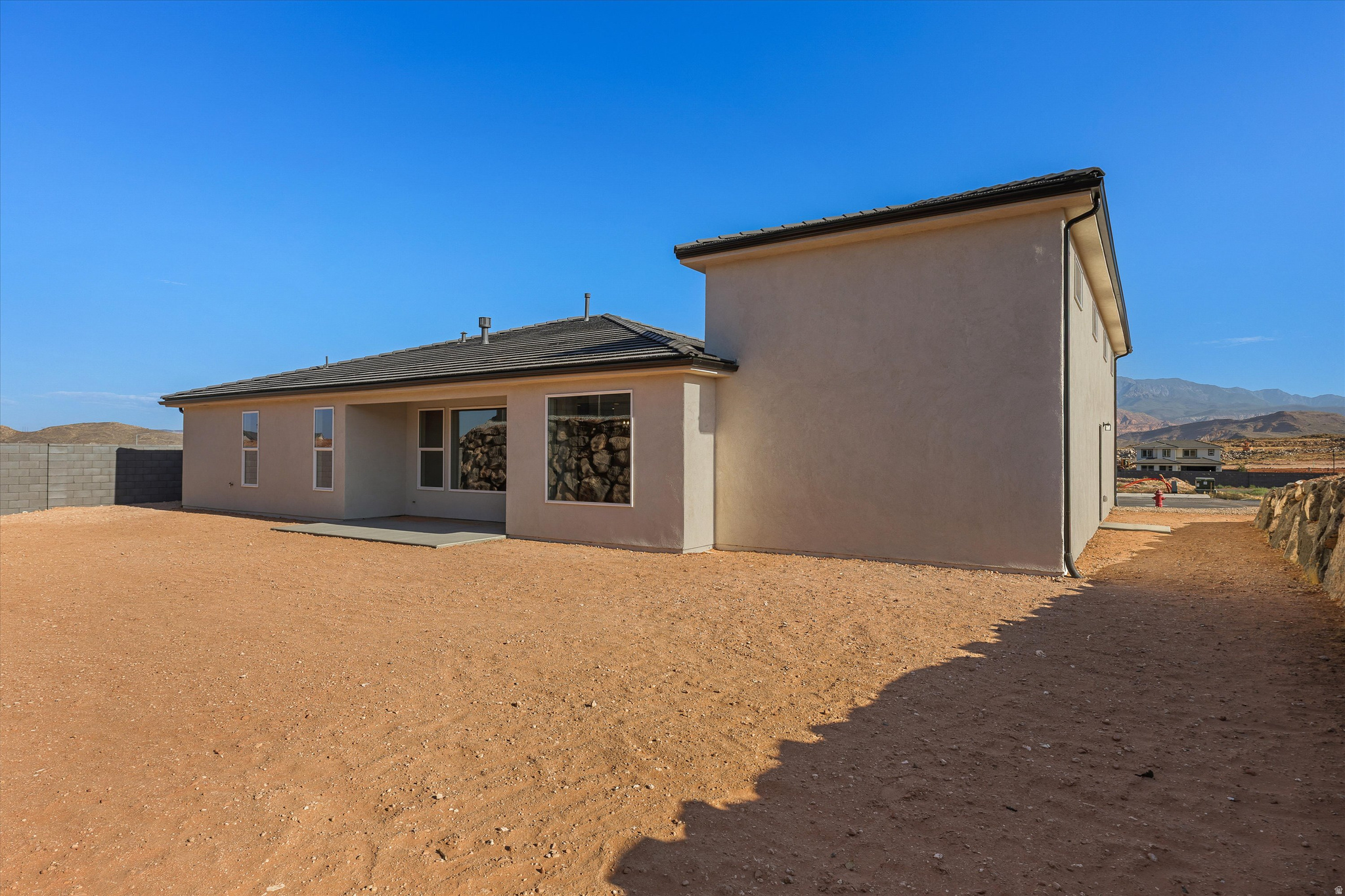 RED SLATE ESTATES - Residential