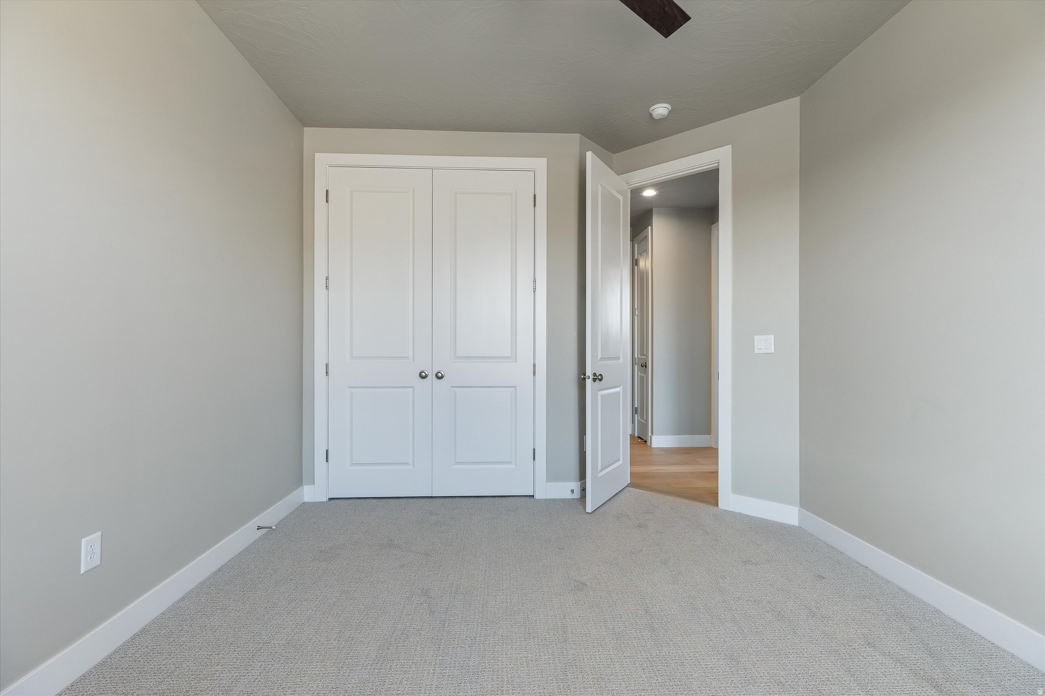 RED SLATE ESTATES - Residential