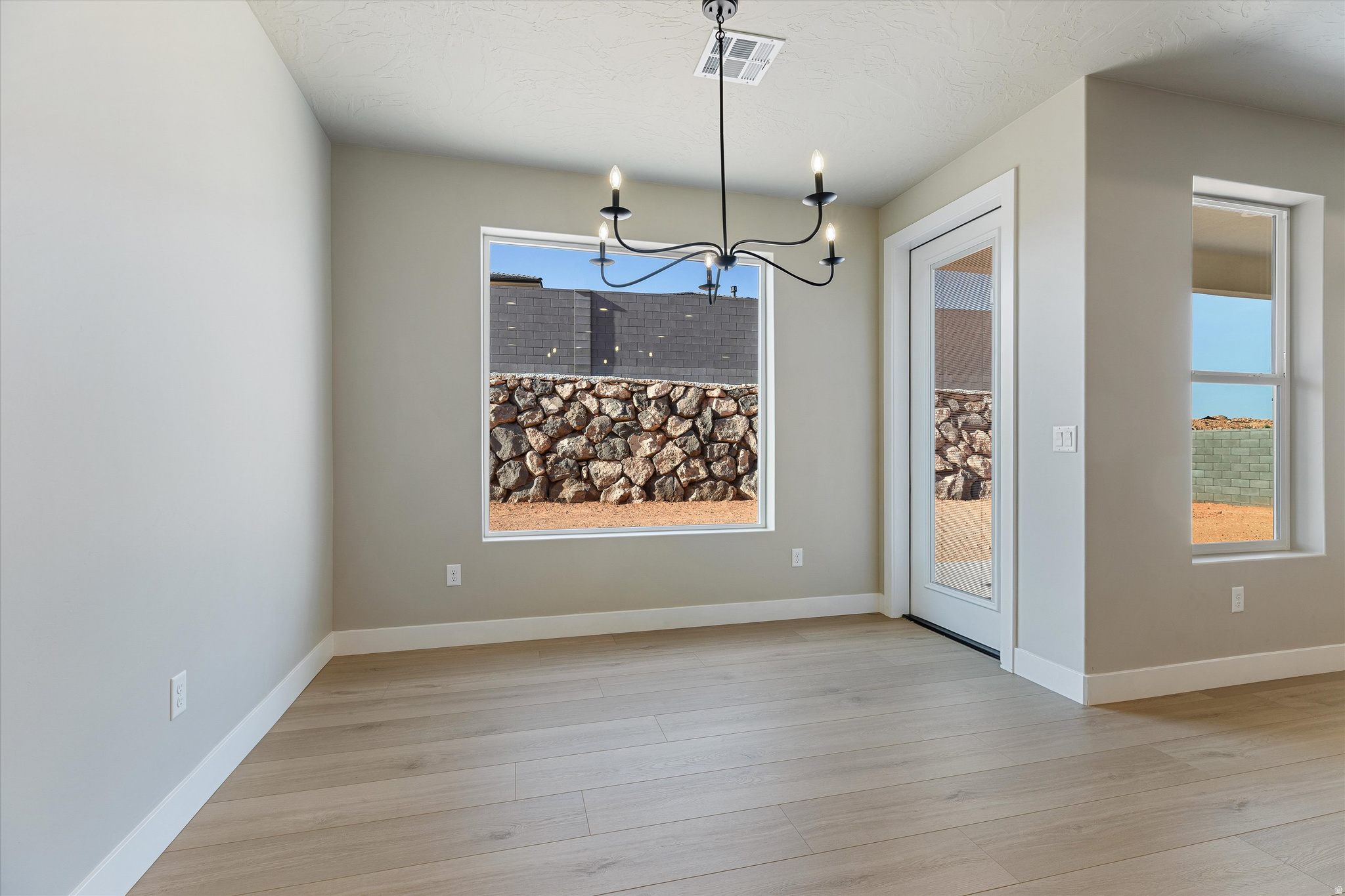 RED SLATE ESTATES - Residential