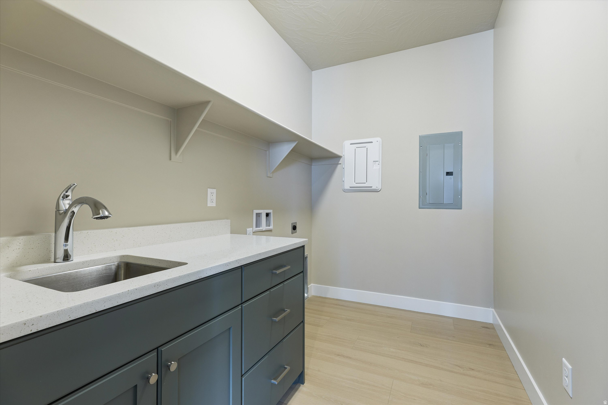 RED SLATE ESTATES - Residential