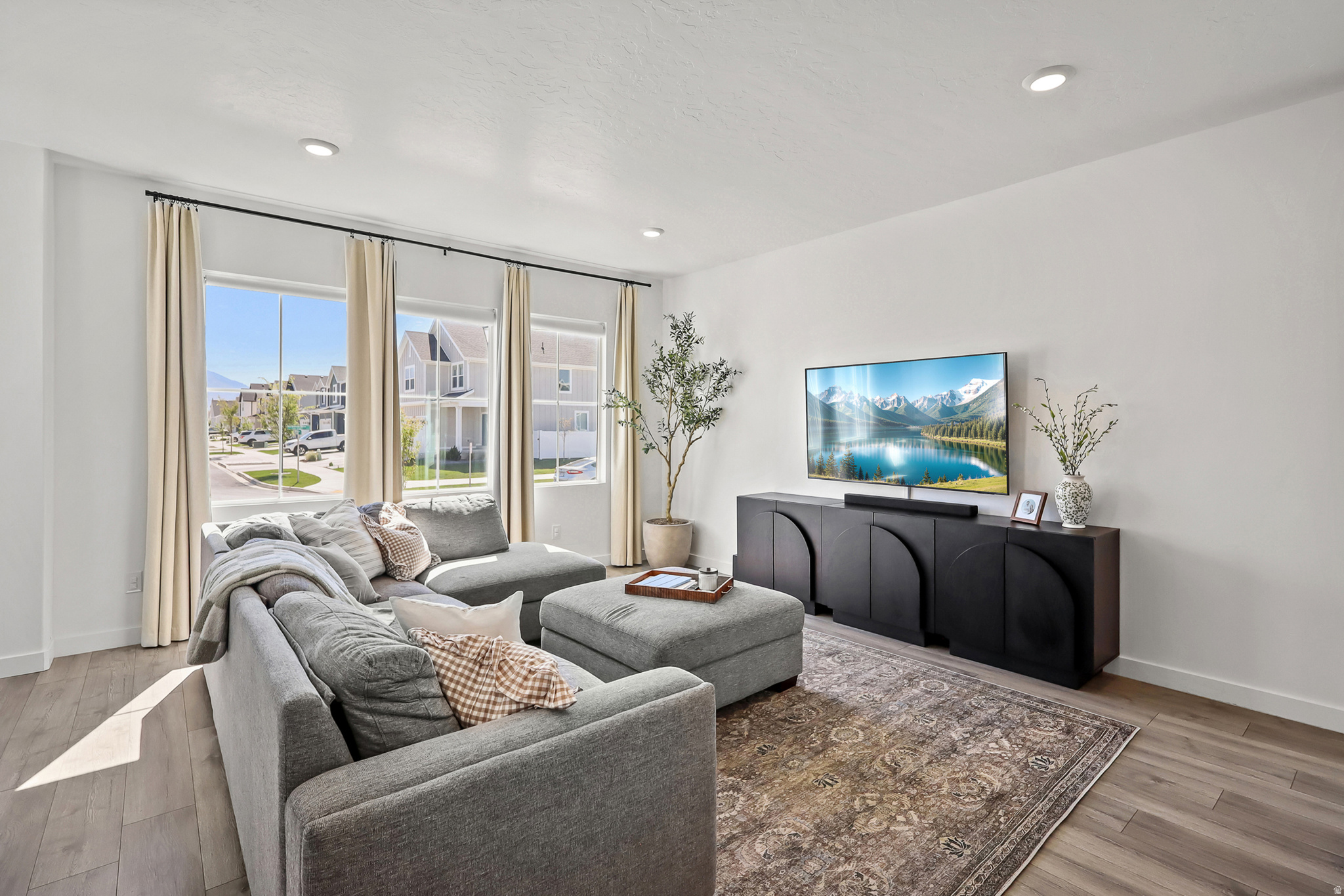 NORTHSHORE - Residential