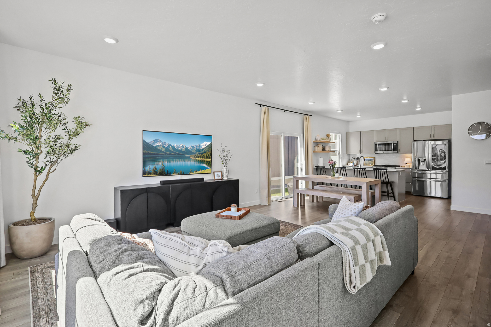 NORTHSHORE - Residential