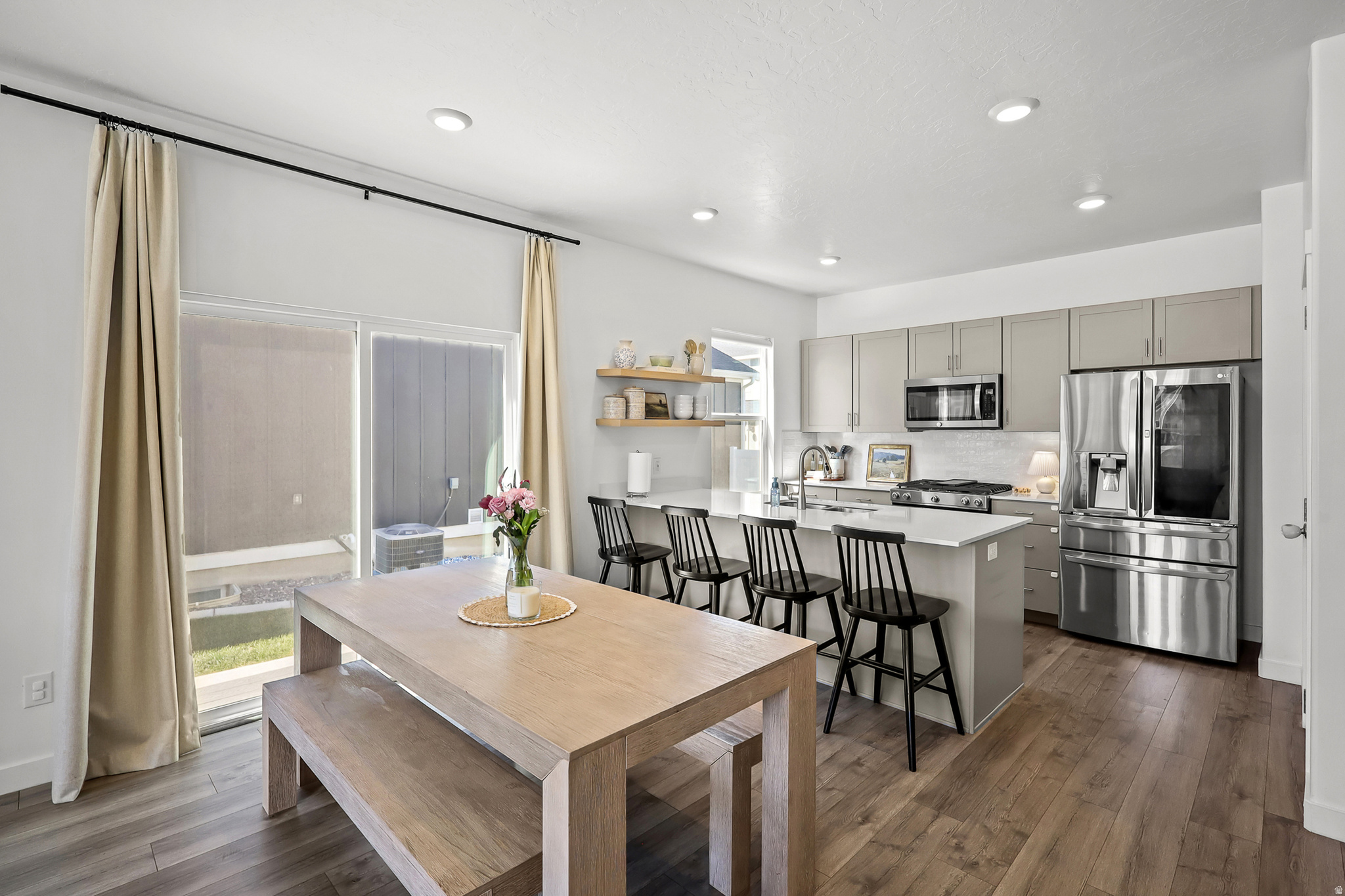 NORTHSHORE - Residential