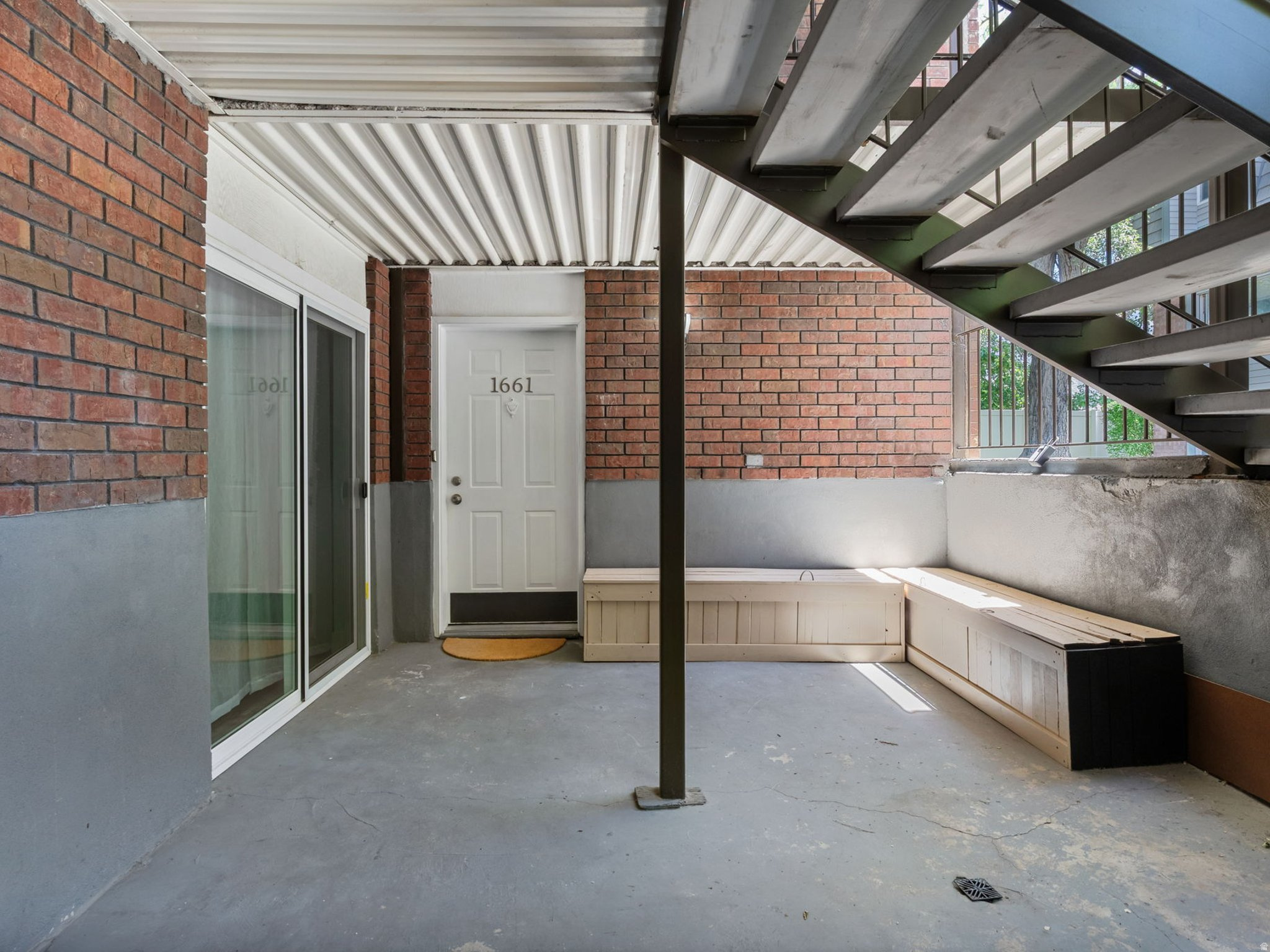 WILLOWBROOK HILL CON - Residential