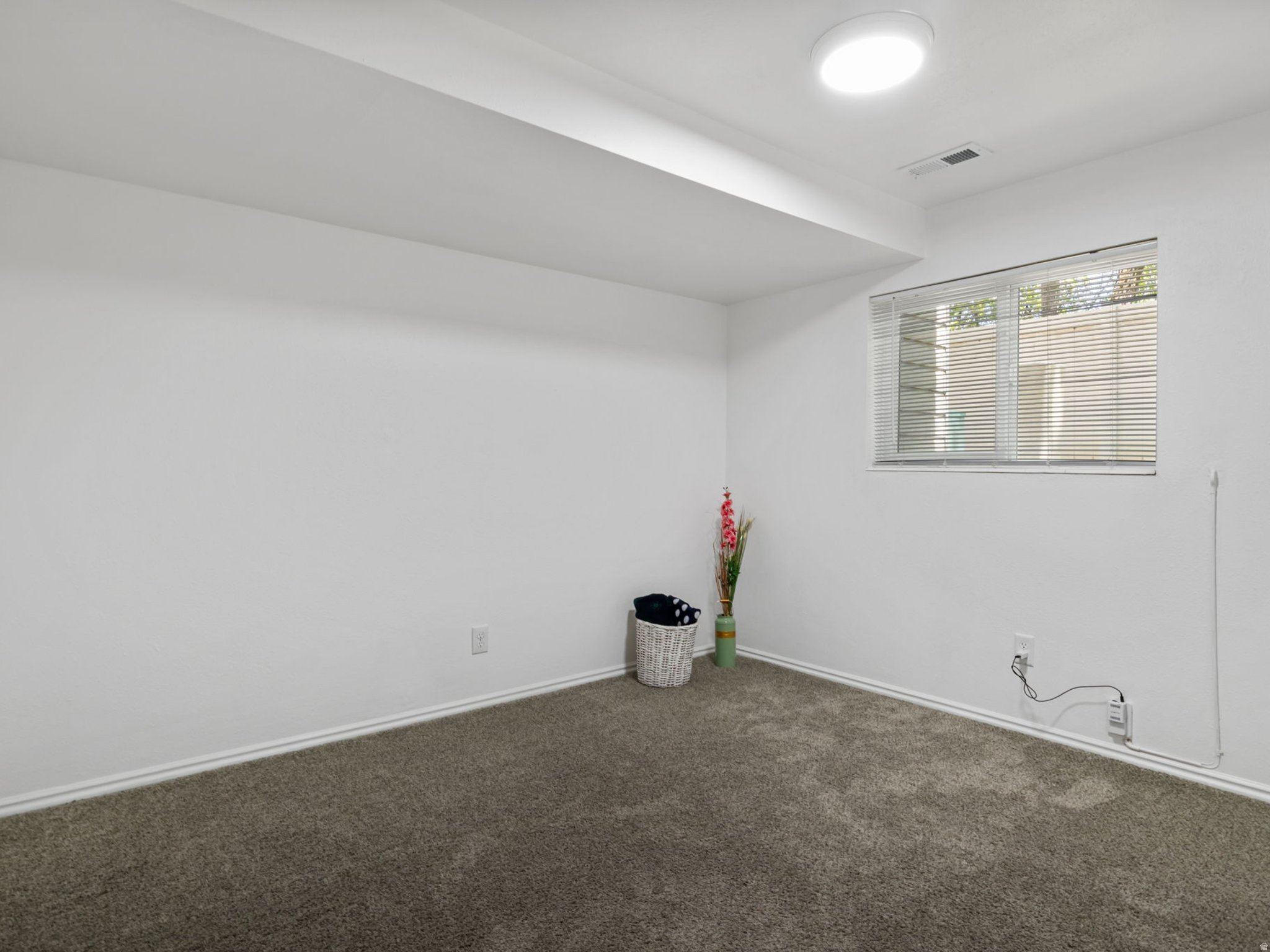 WILLOWBROOK HILL CON - Residential