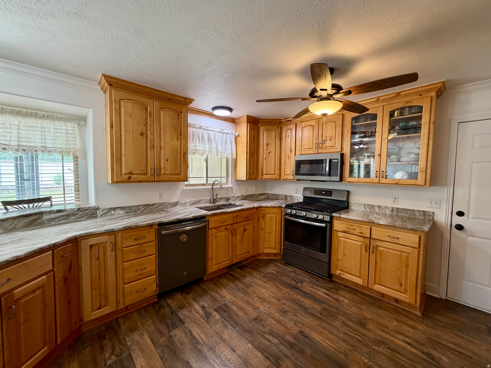 DRY CREEK - Residential