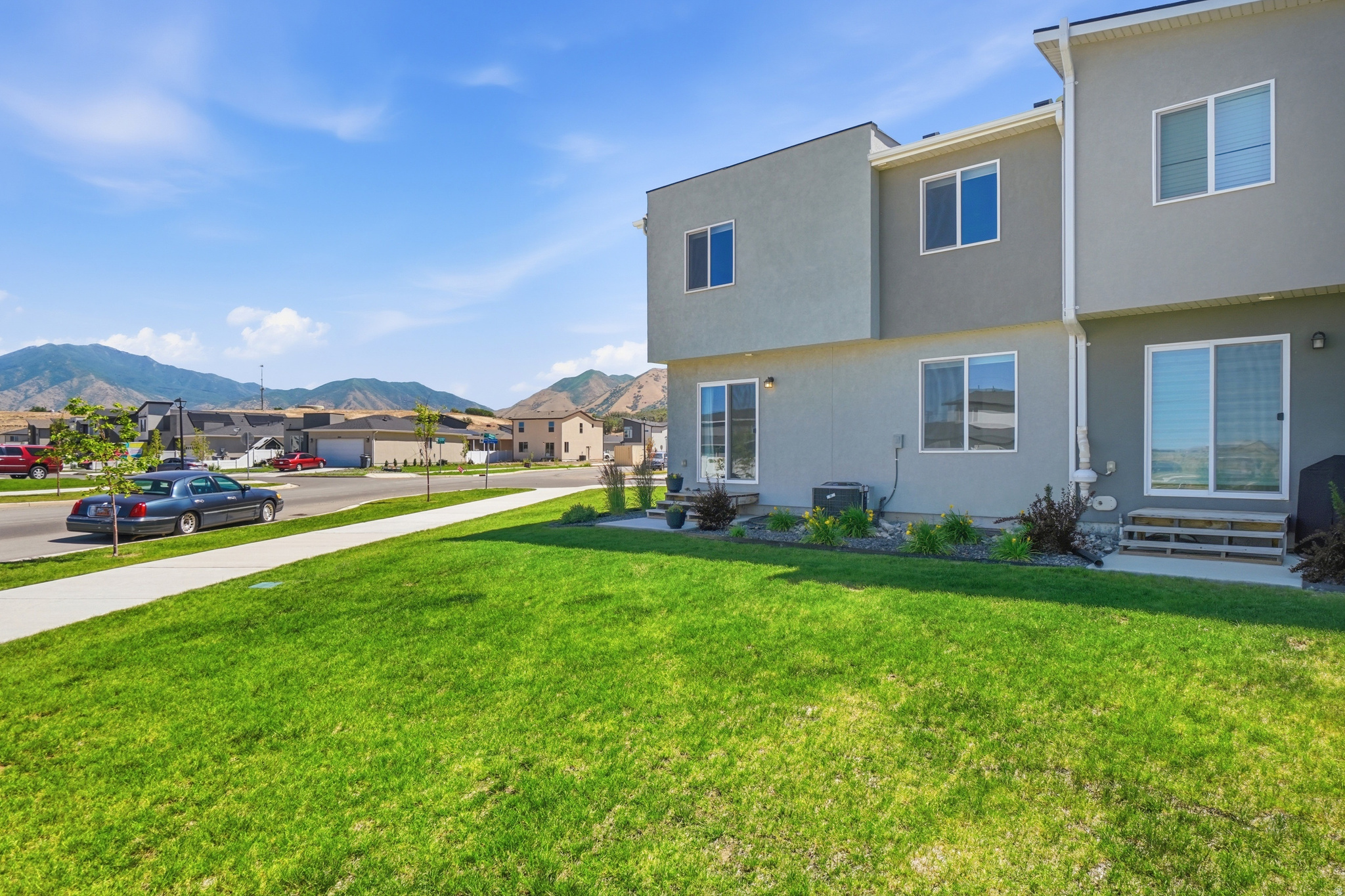 MAPLETON VILLAGE - Residential