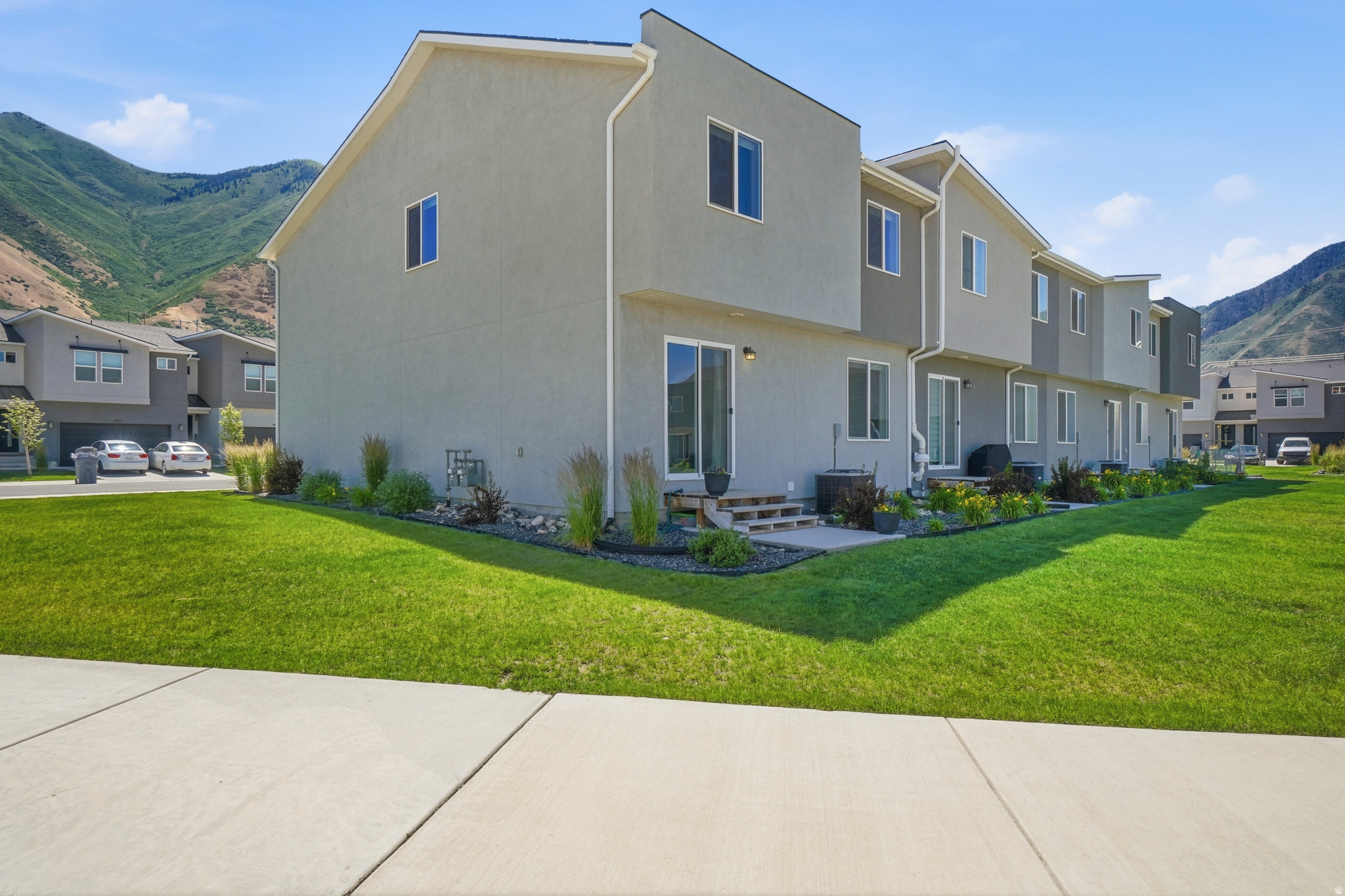 MAPLETON VILLAGE - Residential