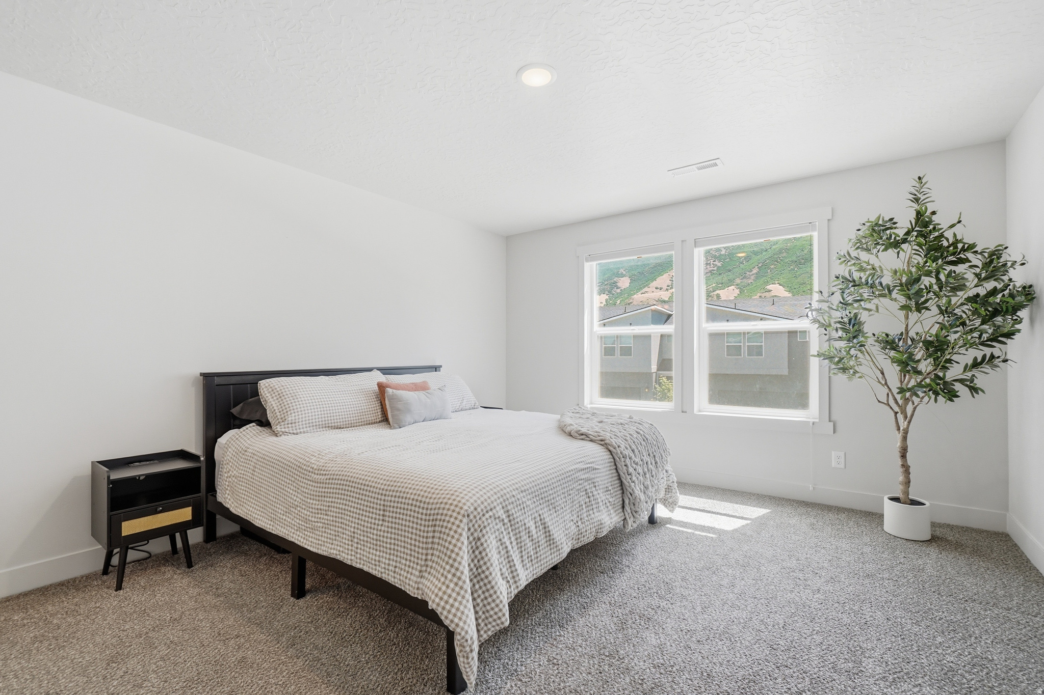 MAPLETON VILLAGE - Residential