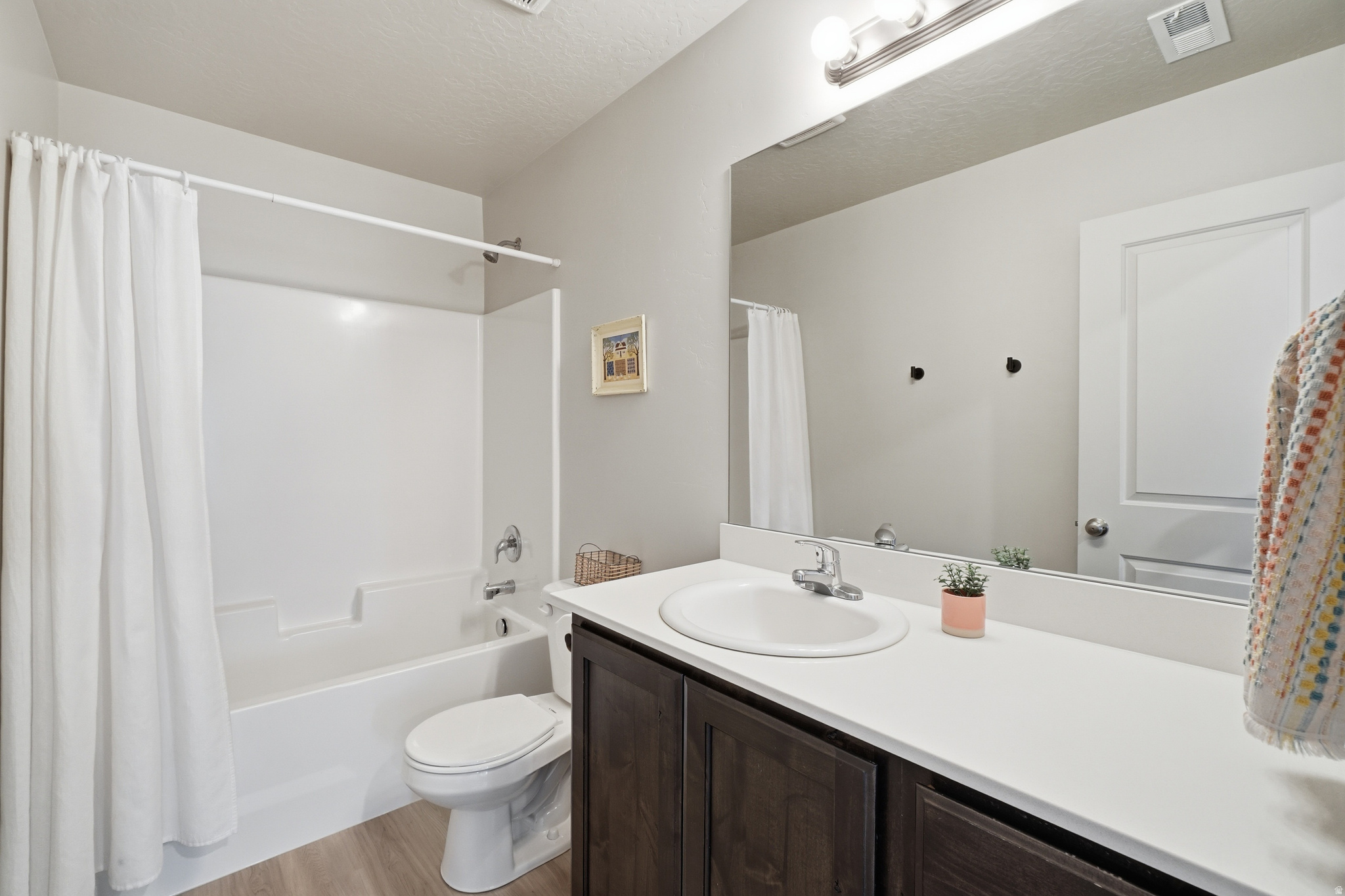 MAPLETON VILLAGE - Residential