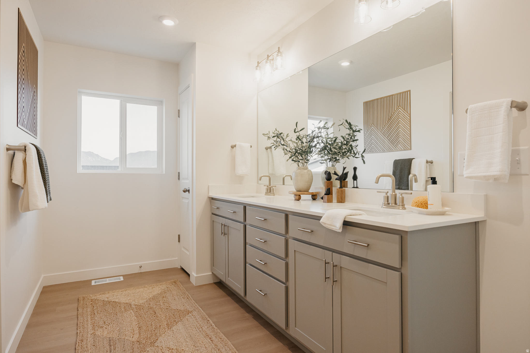 RIVERSIDE ESTATES - Residential