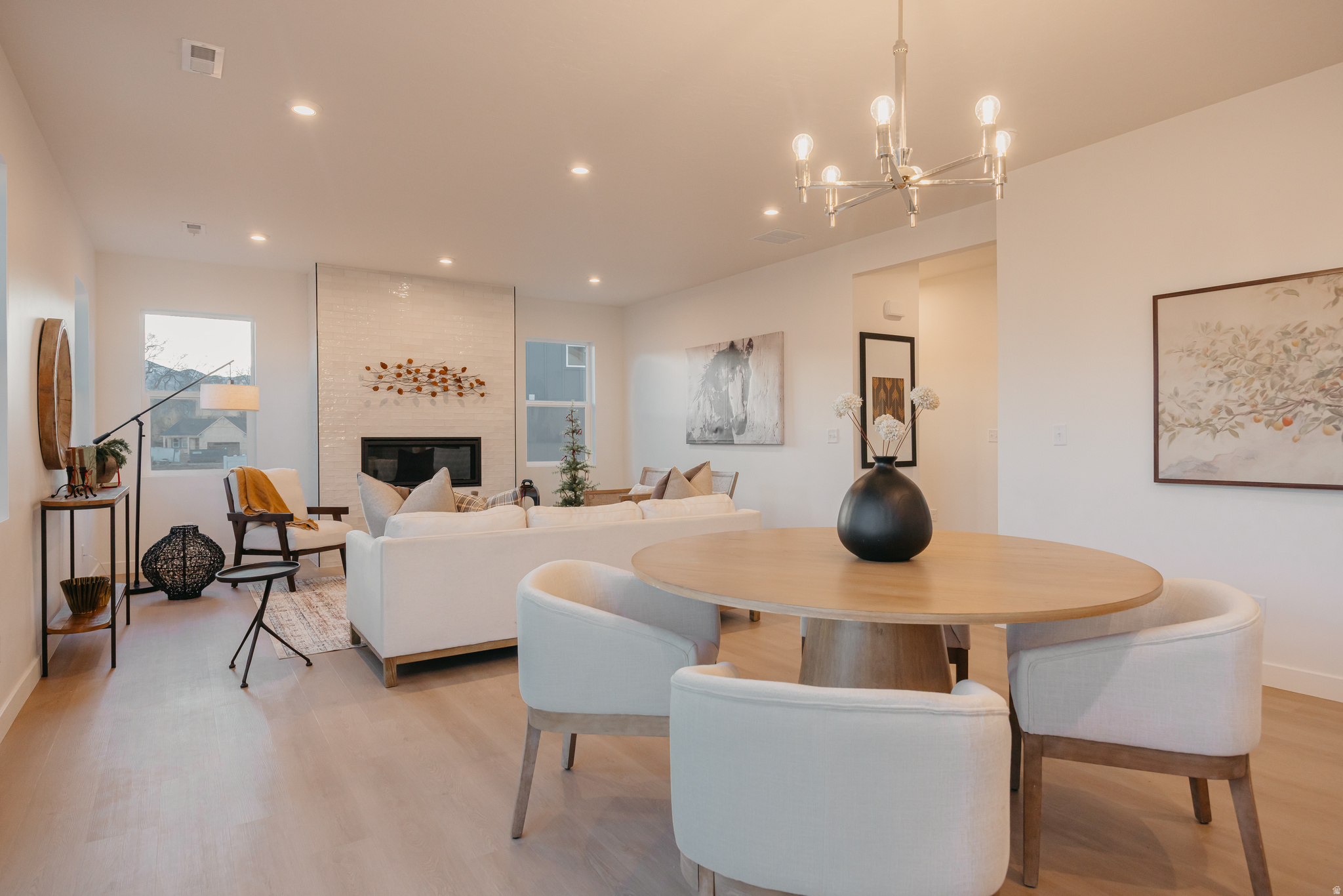 RIVERSIDE ESTATES - Residential