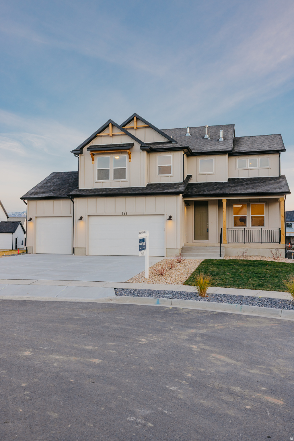 RIVERSIDE ESTATES - Residential