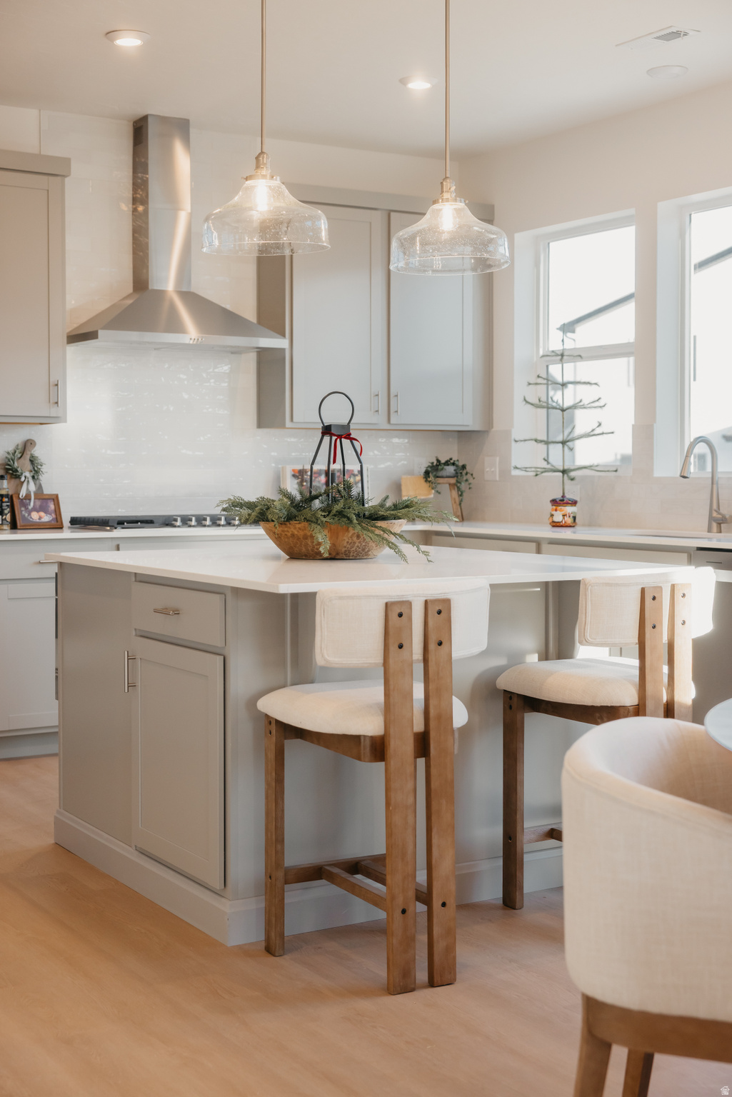RIVERSIDE ESTATES - Residential
