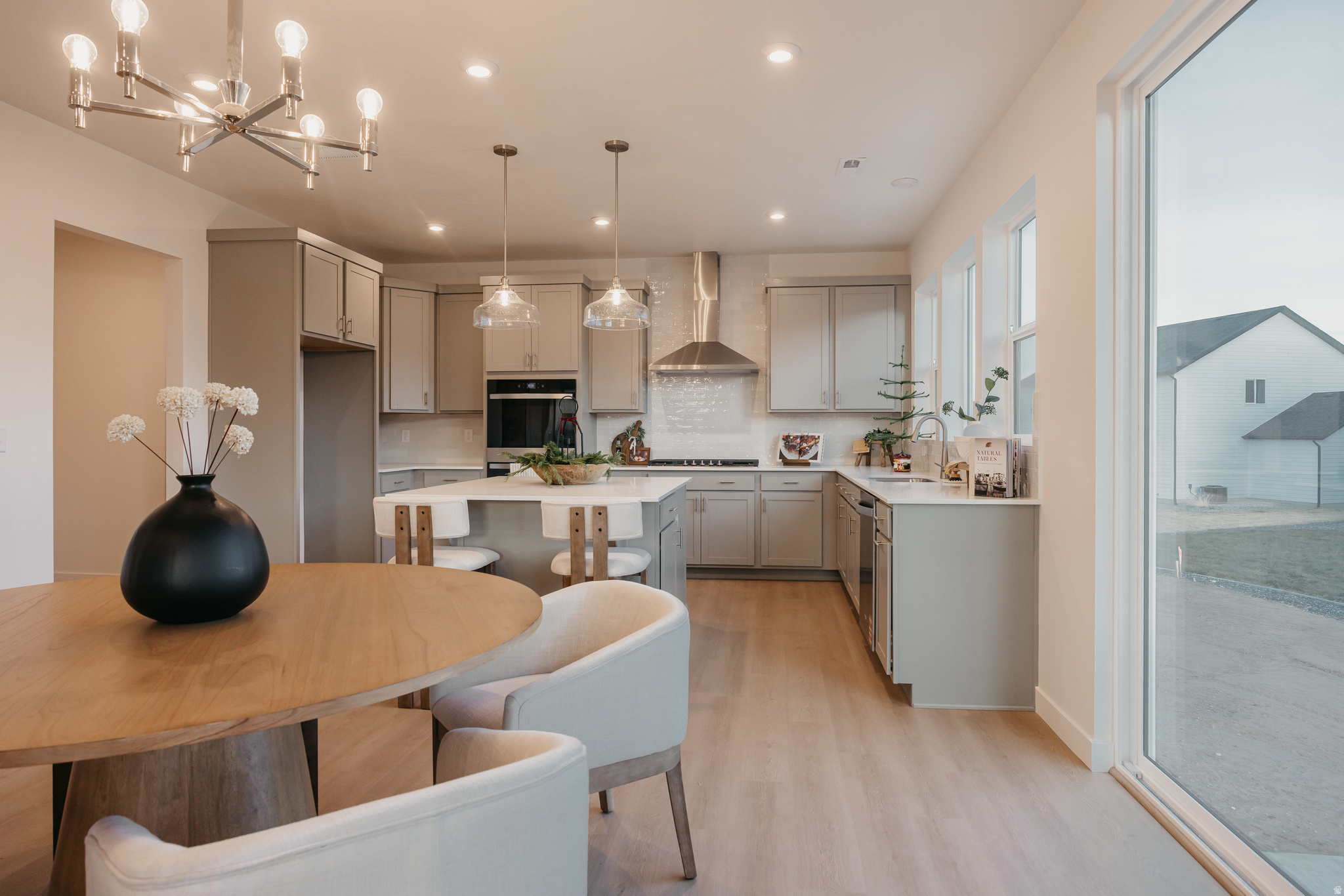 RIVERSIDE ESTATES - Residential