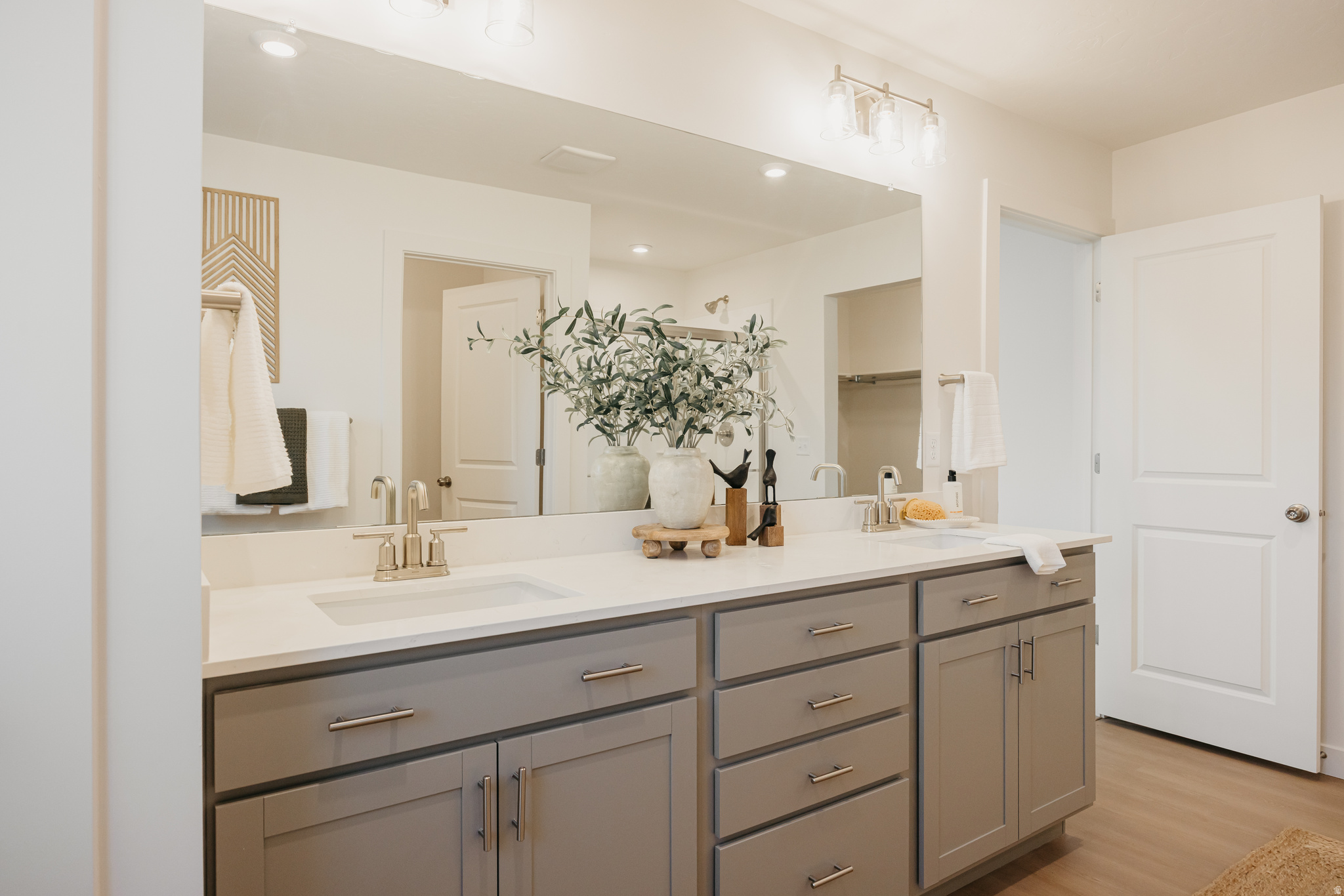 RIVERSIDE ESTATES - Residential