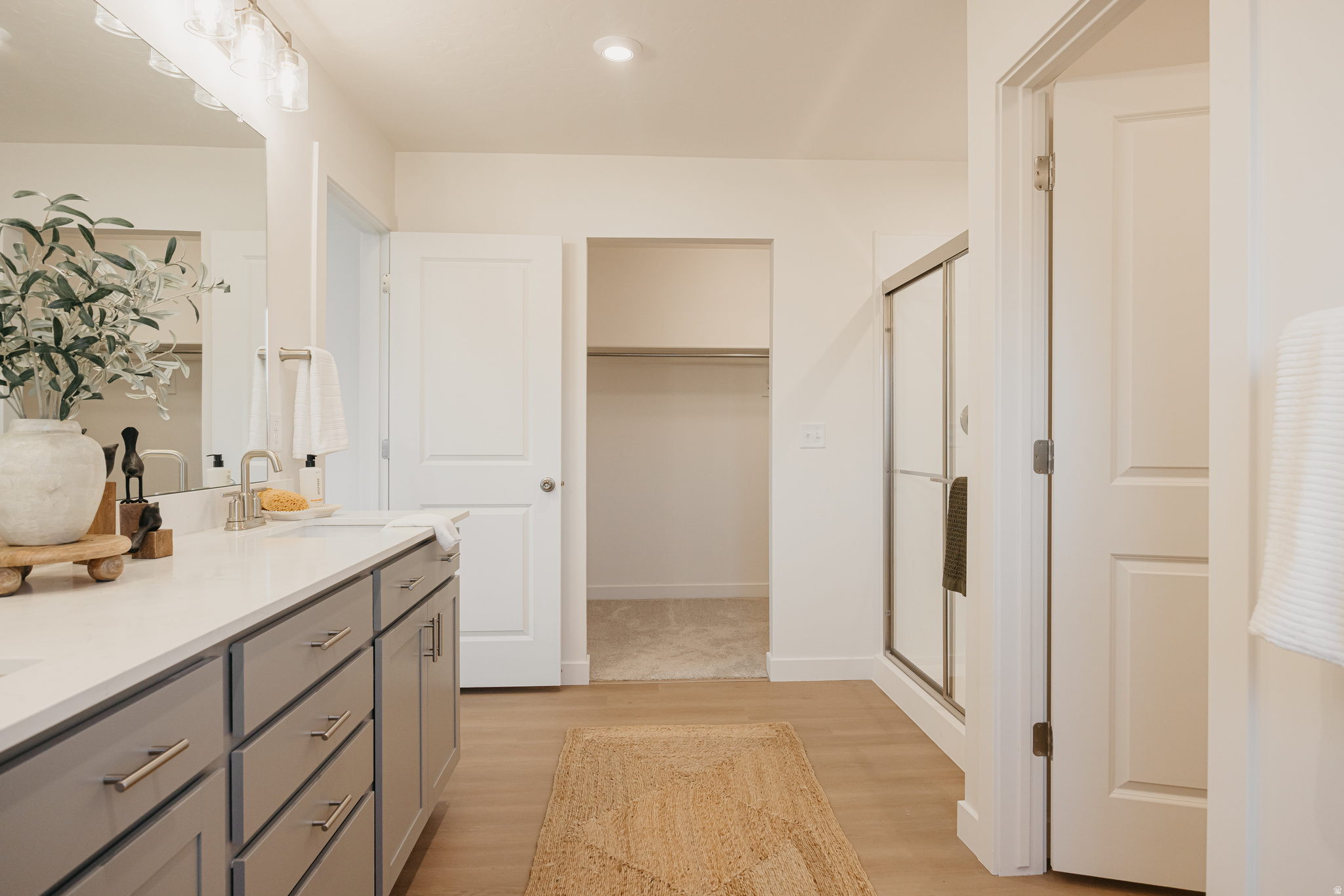 RIVERSIDE ESTATES - Residential