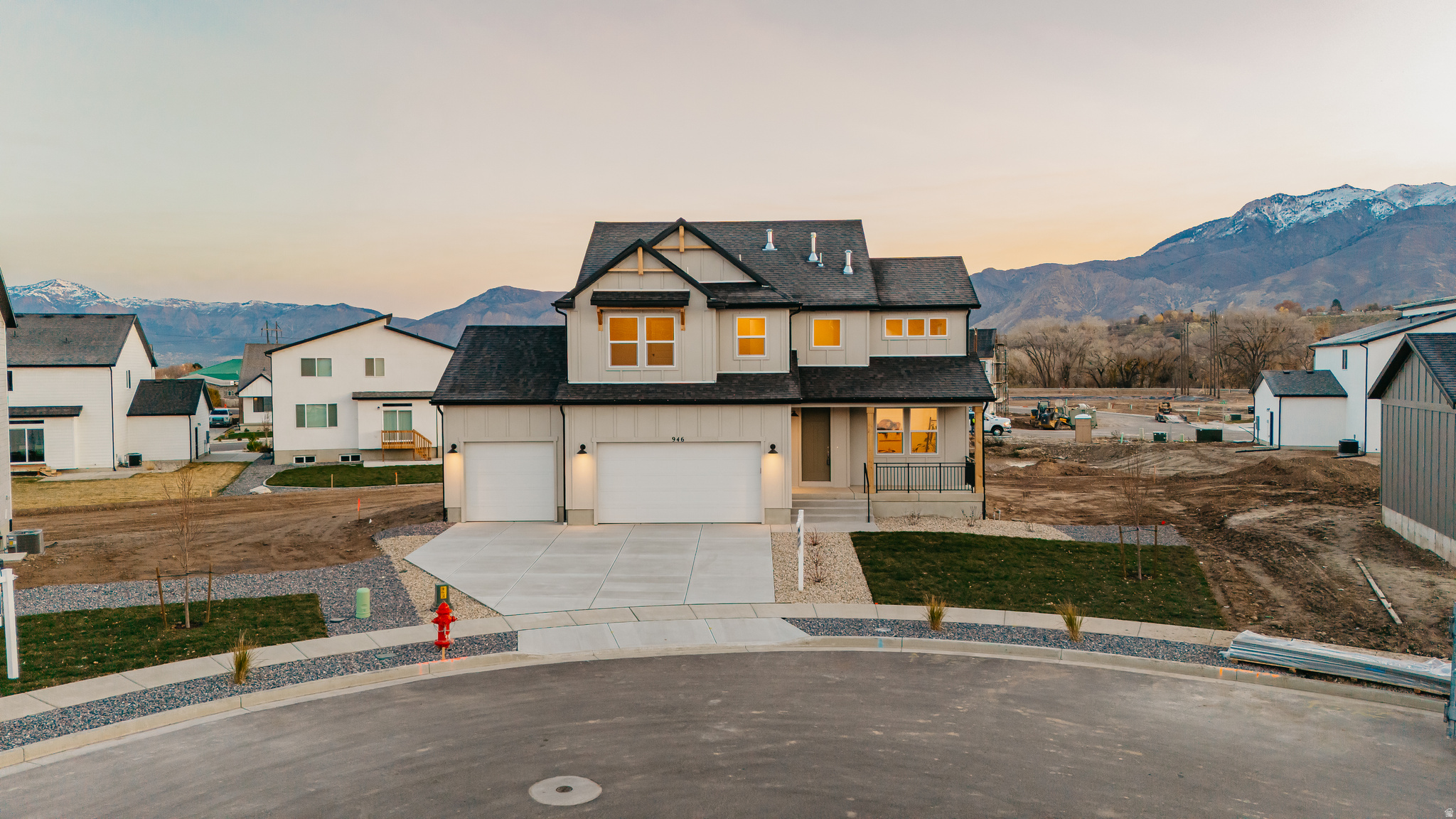 RIVERSIDE ESTATES - Residential