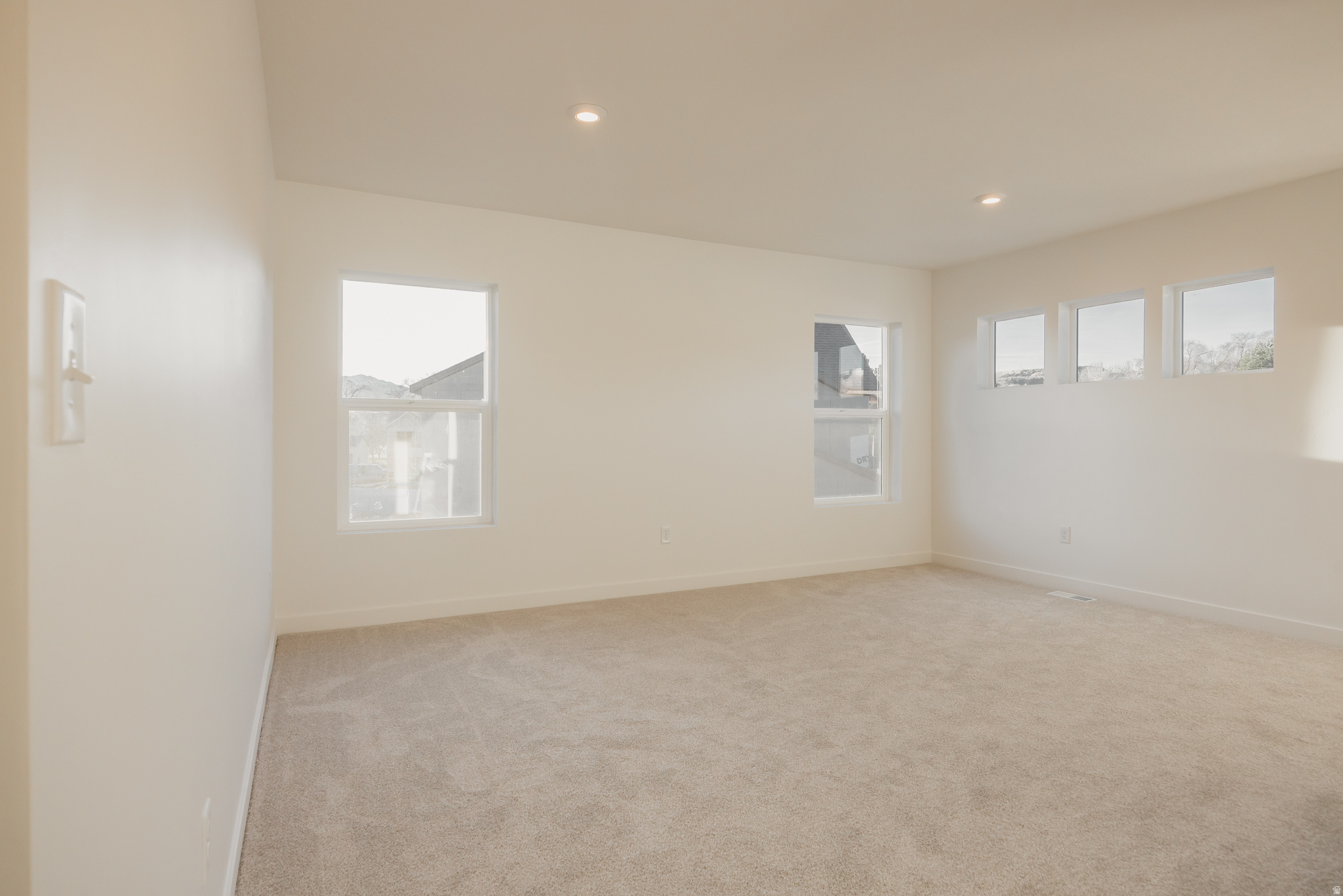 RIVERSIDE ESTATES - Residential
