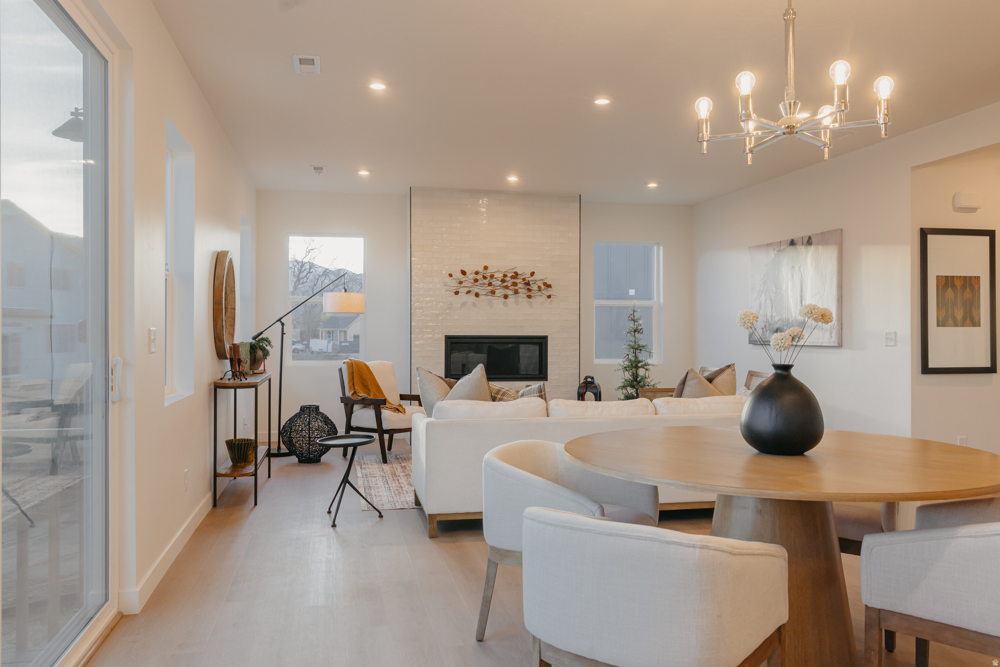 RIVERSIDE ESTATES - Residential